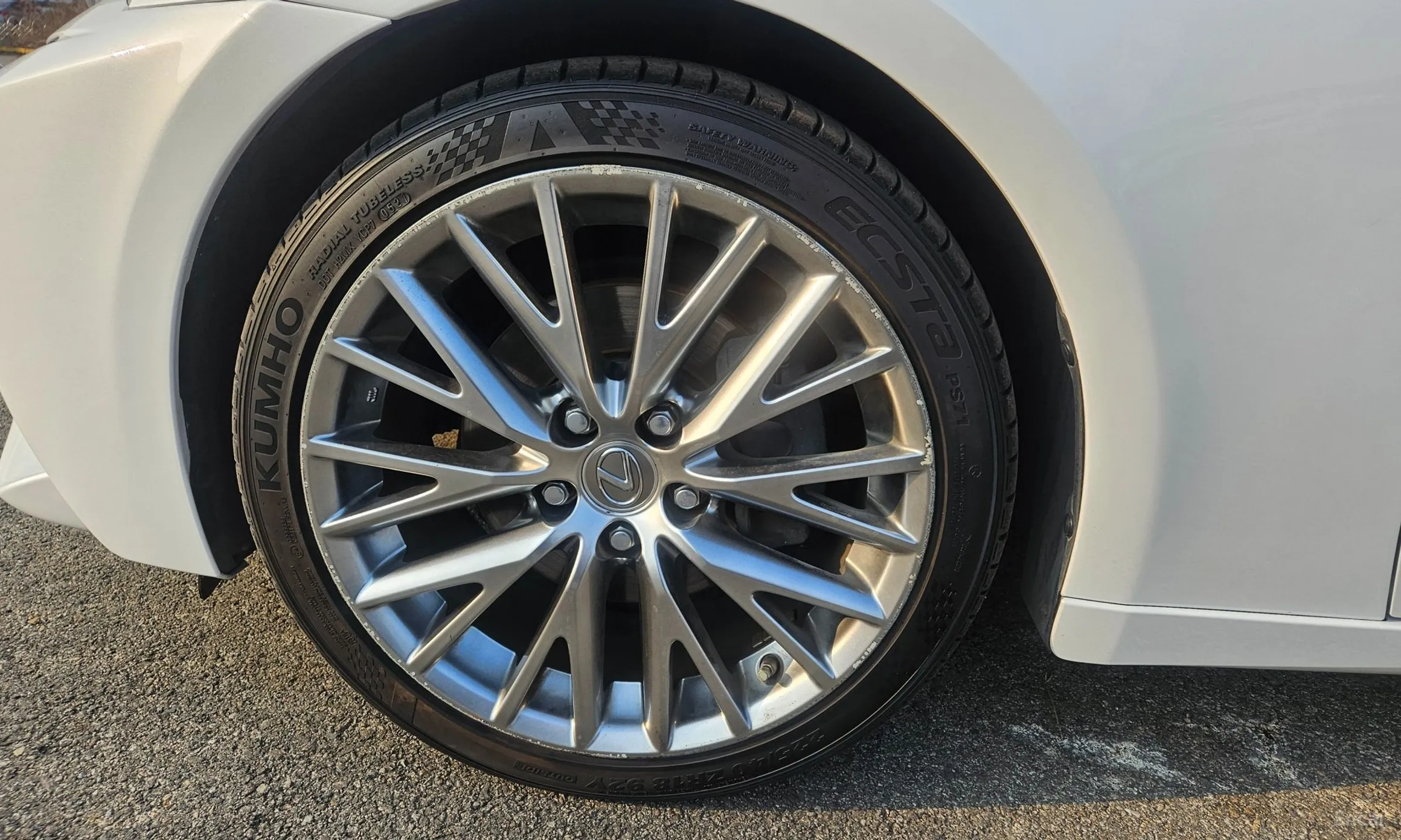 Lexus New IS250 превью 5