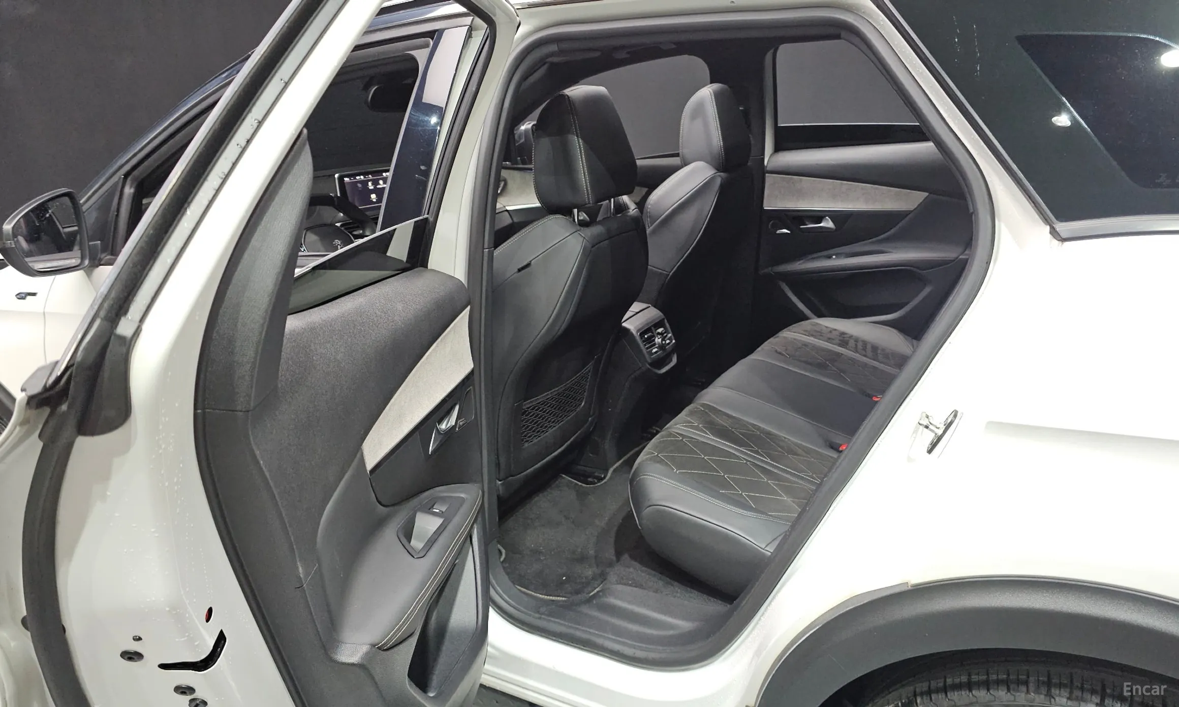 Peugeot 3008 2nd generation превью 12