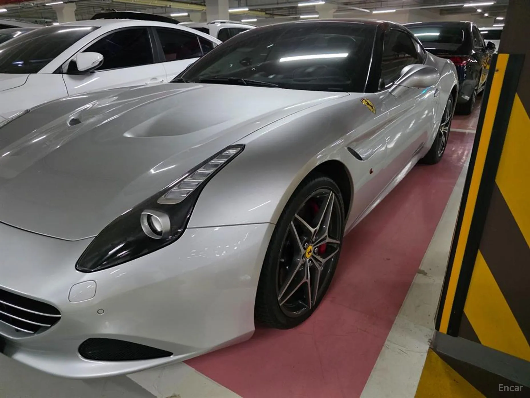 Ferrari California превью 3