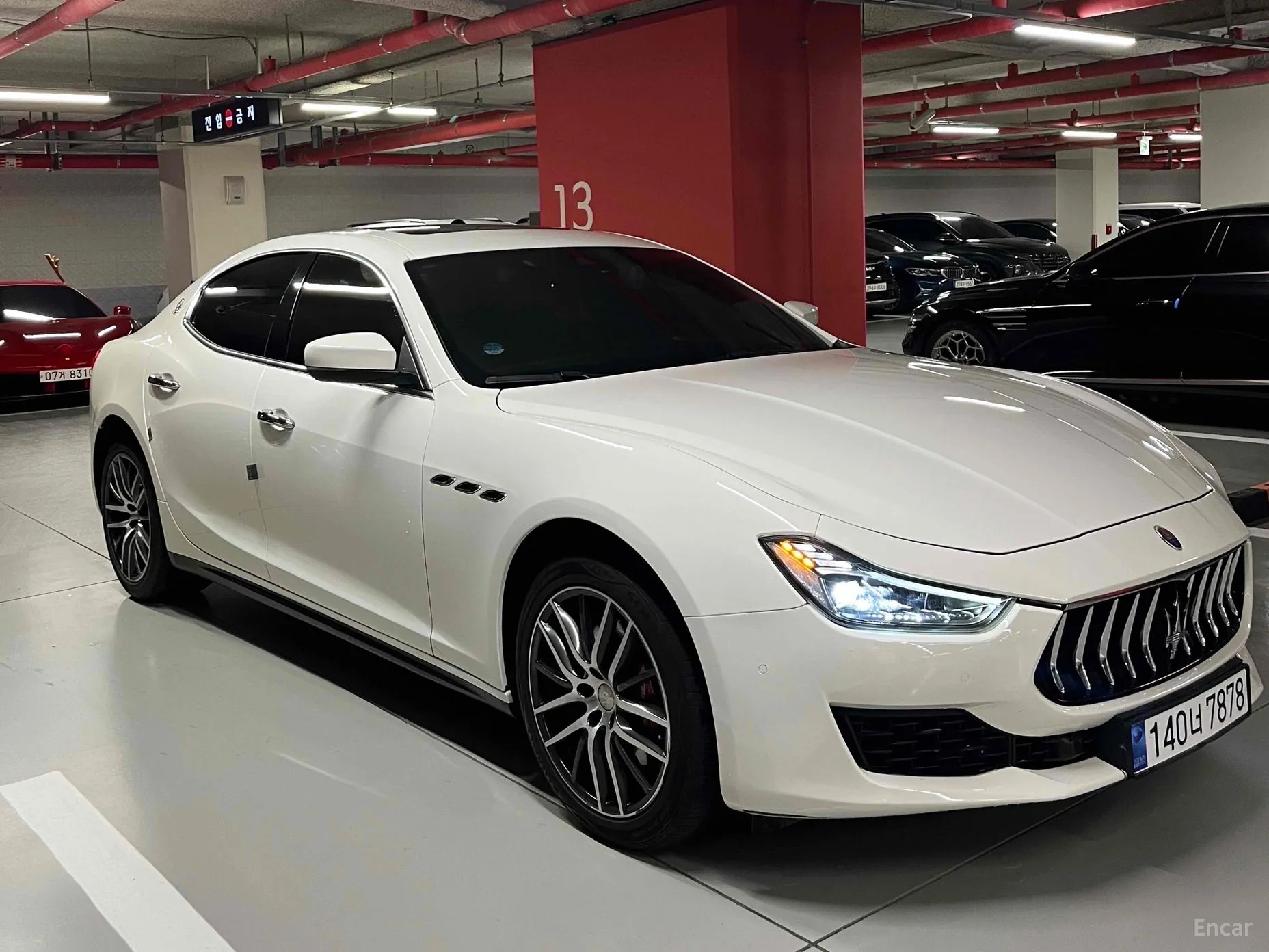 Maserati Ghibli превью 4