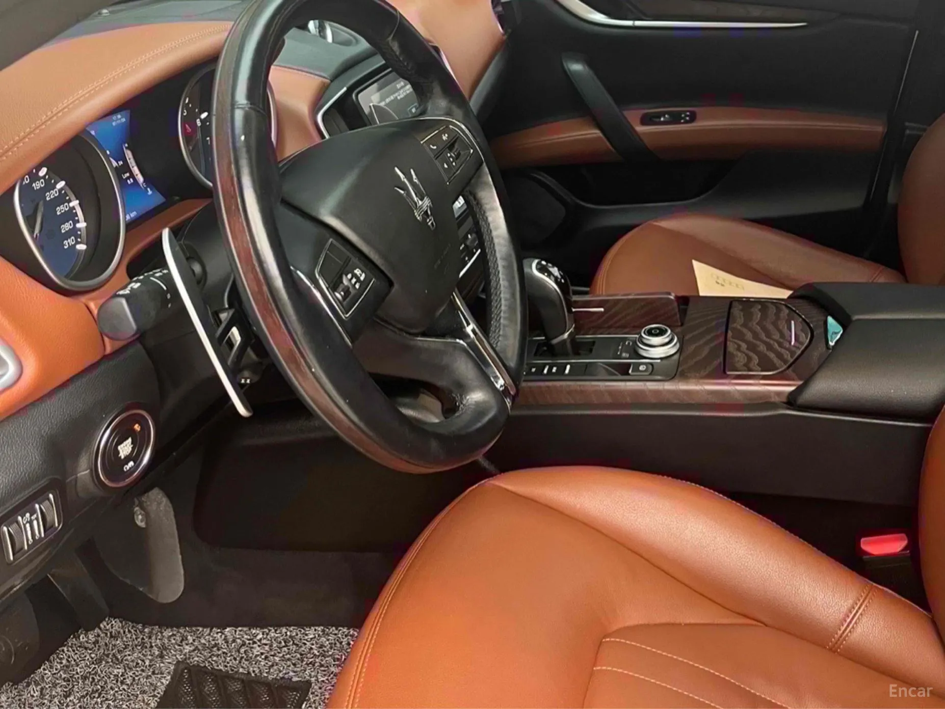 Maserati Ghibli превью 6
