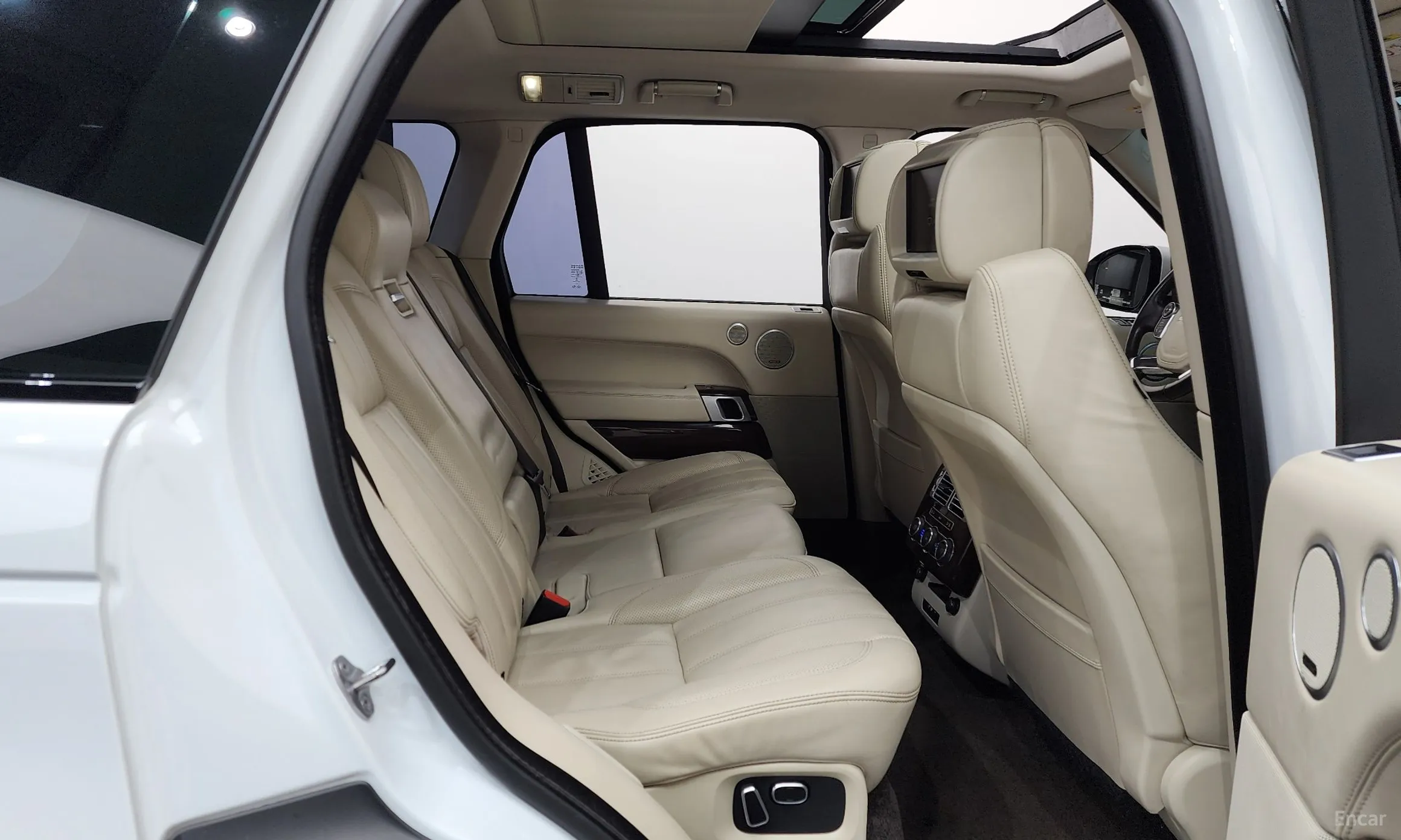 Land Rover Range Rover 4th Generation превью 12