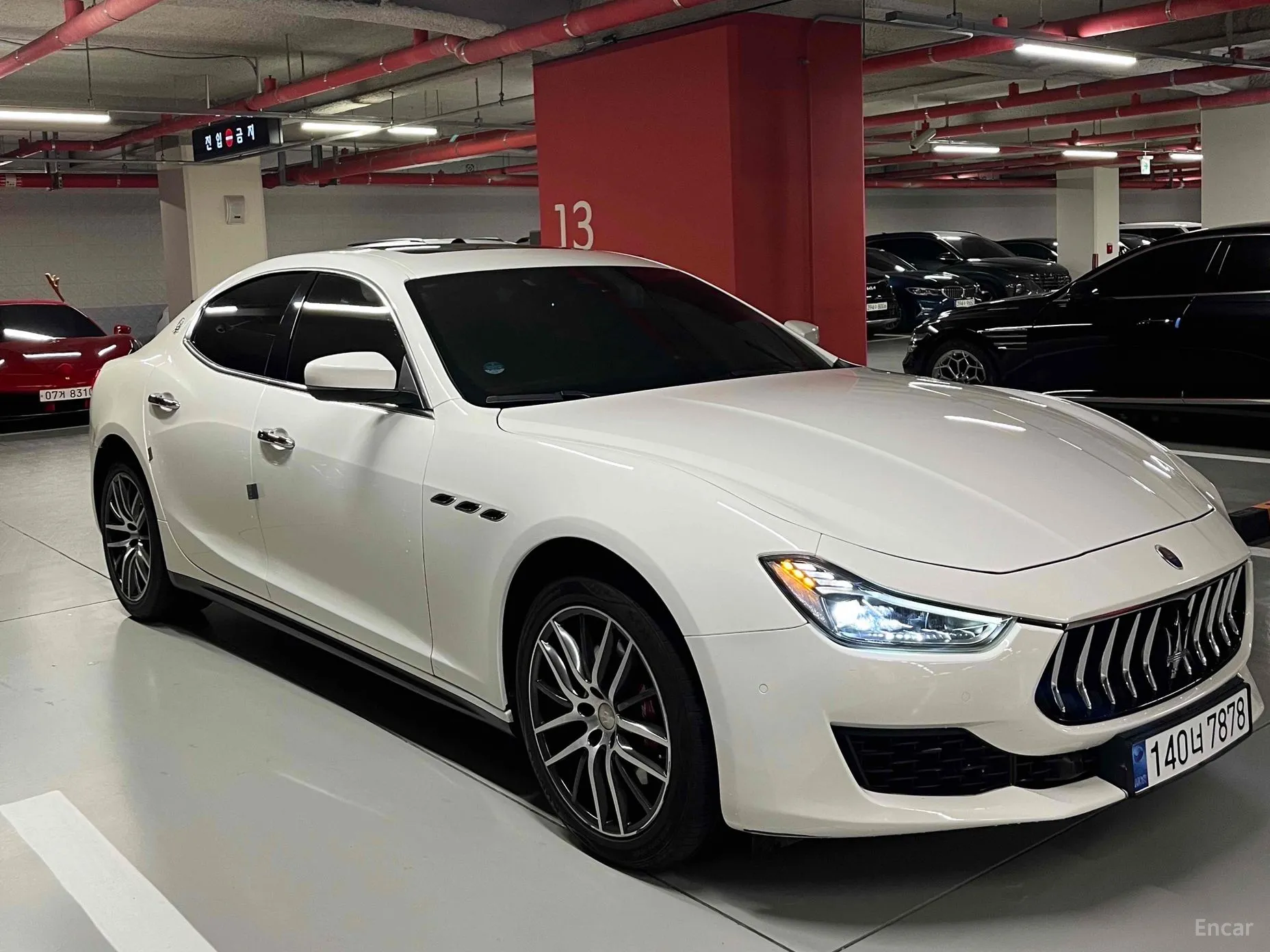 Maserati Ghibli превью 4