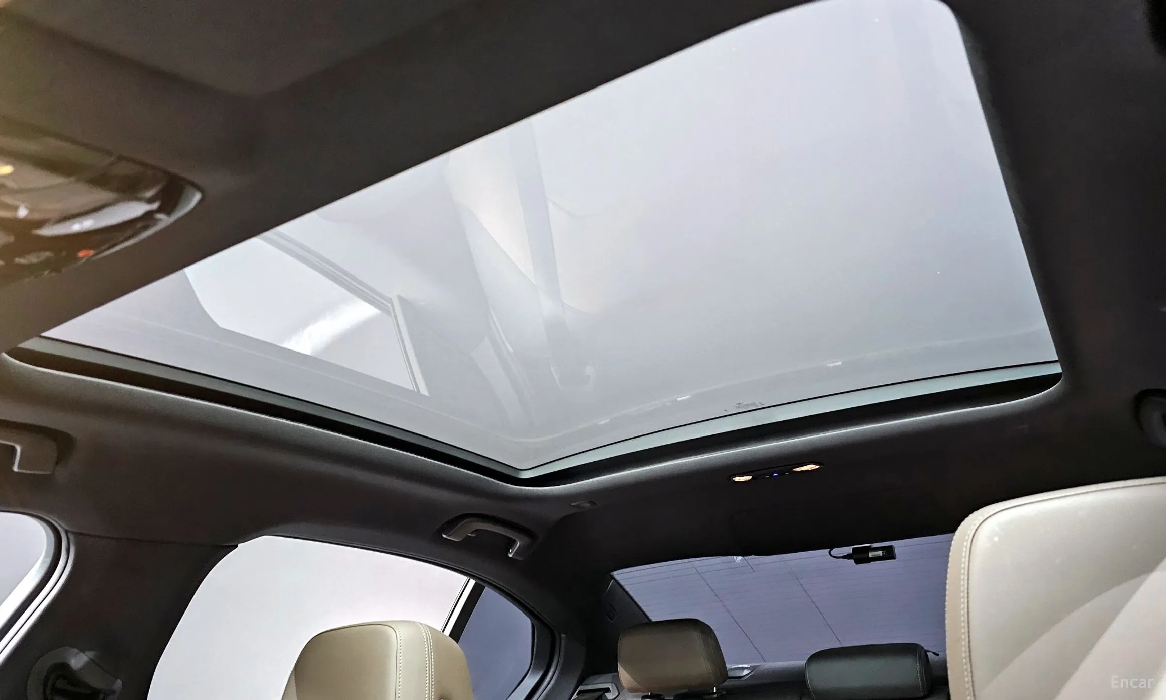 BMW 5 Series (G60) превью 18