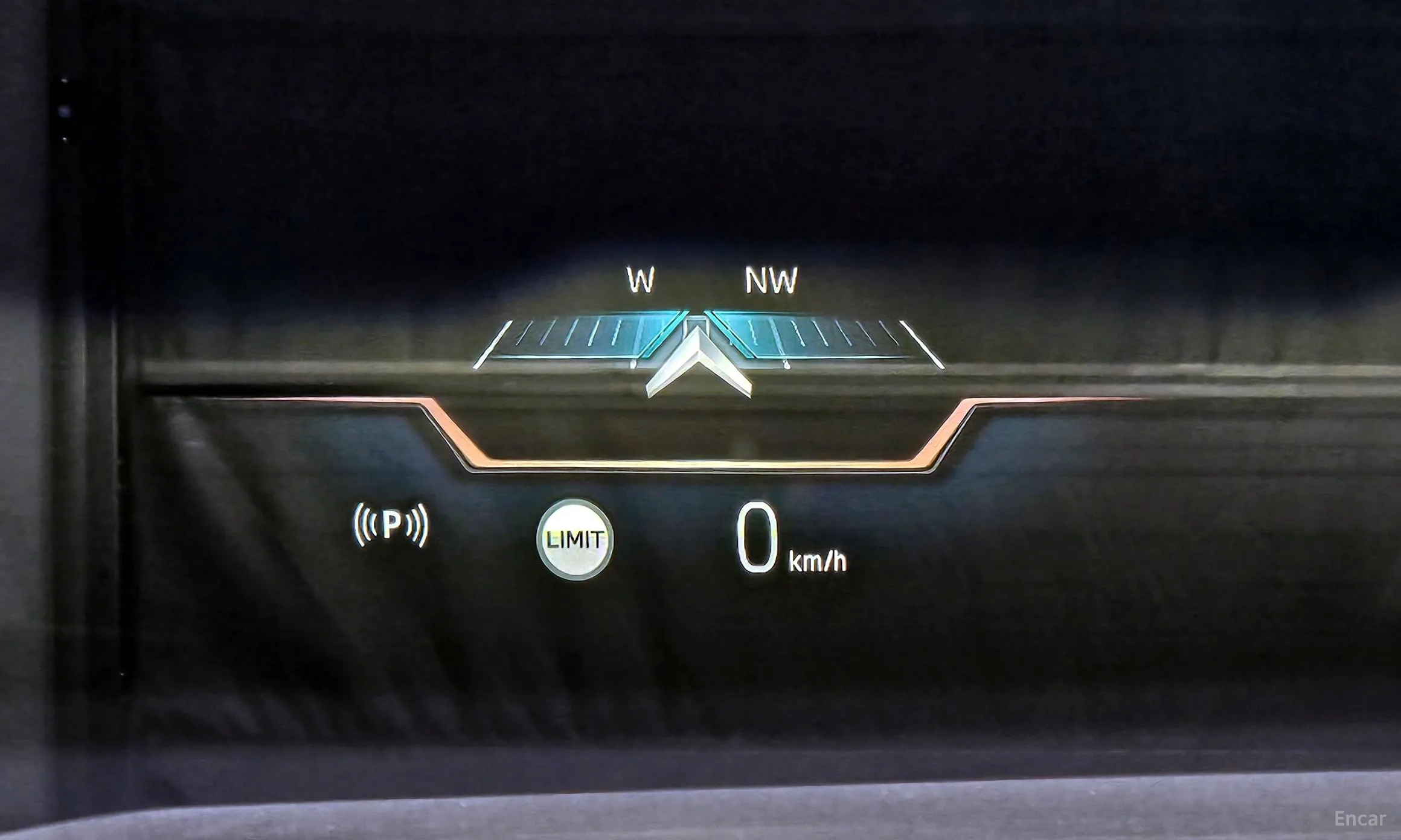 BMW 5 Series (G60) превью 19