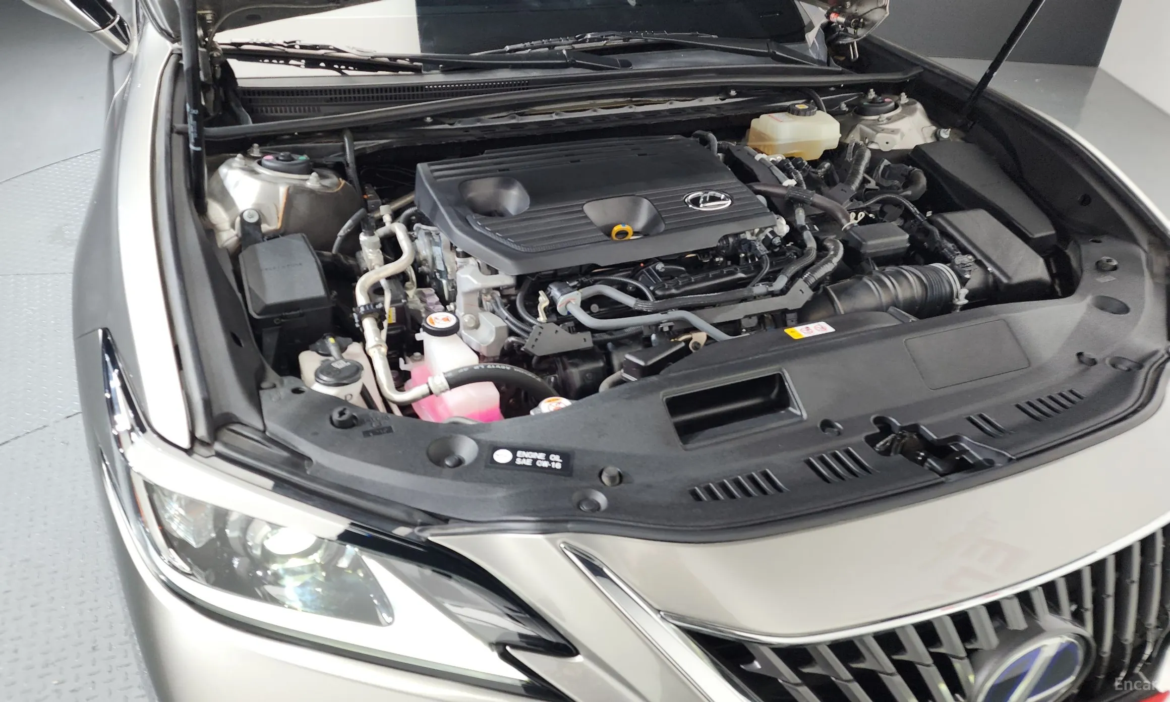 Lexus ES300h 7th Generation превью 6