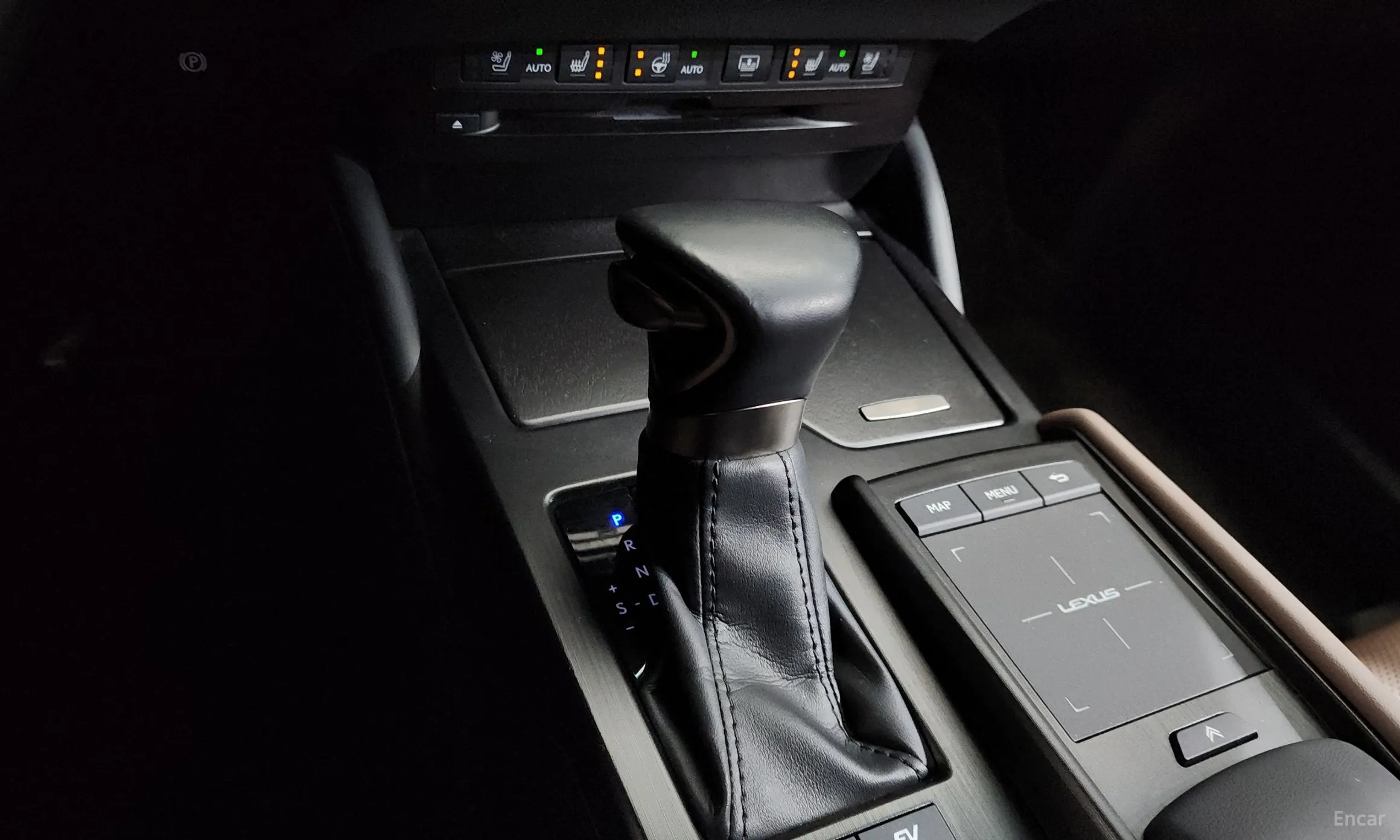 Lexus ES300h 7th Generation превью 9