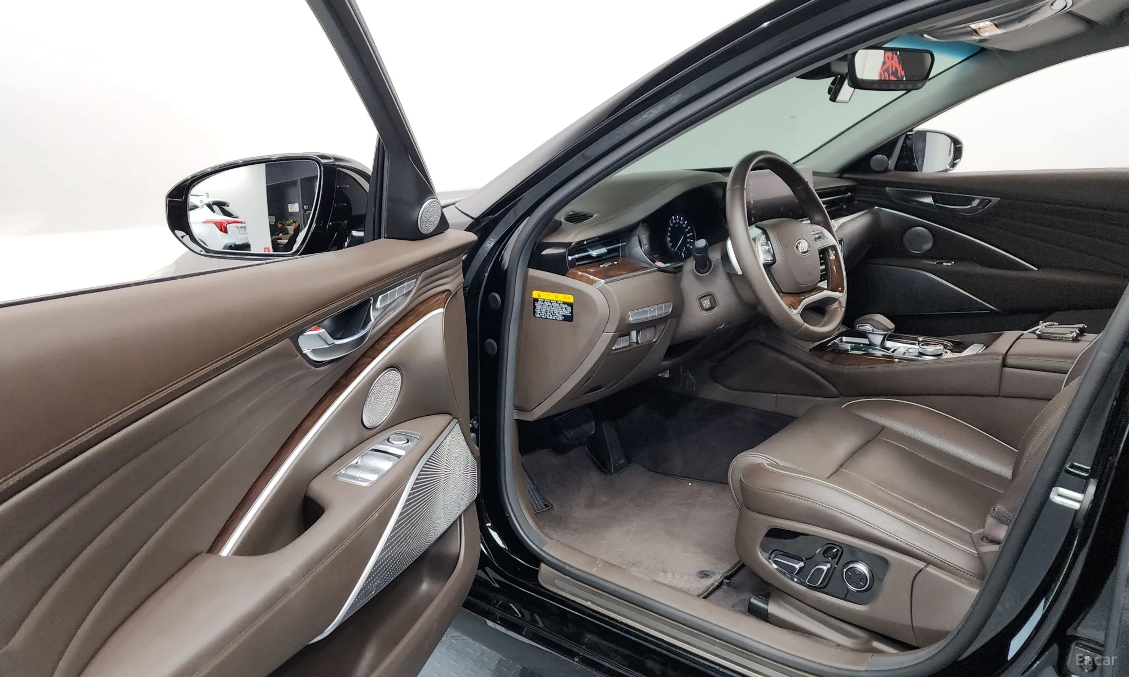 Kia K9 превью 10