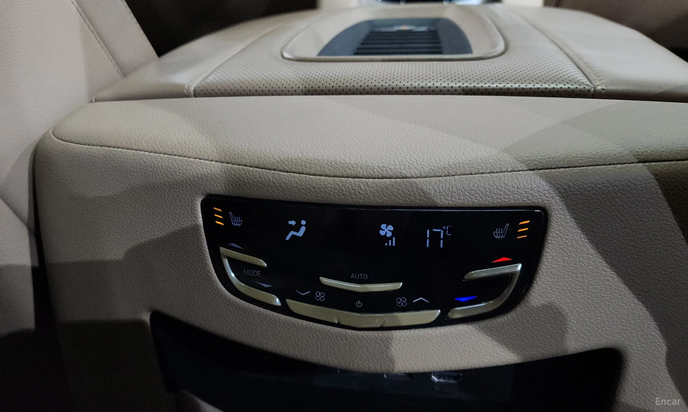 Cadillac Escalade превью 18