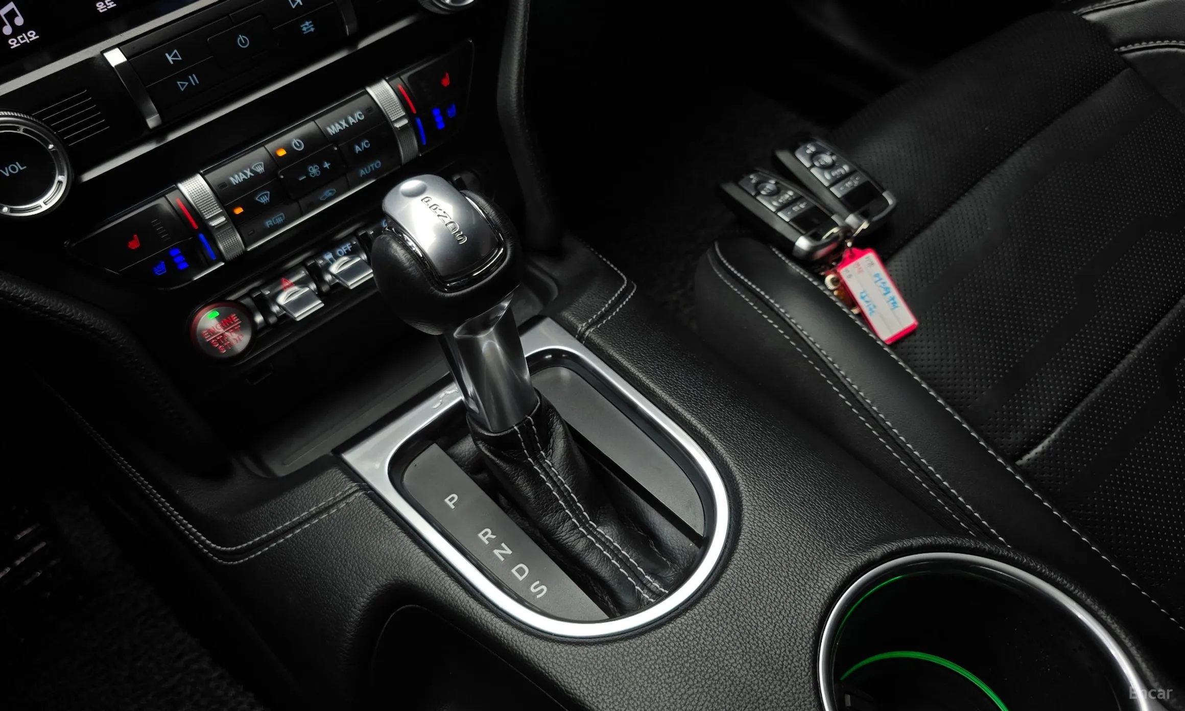Ford Mustang превью 9