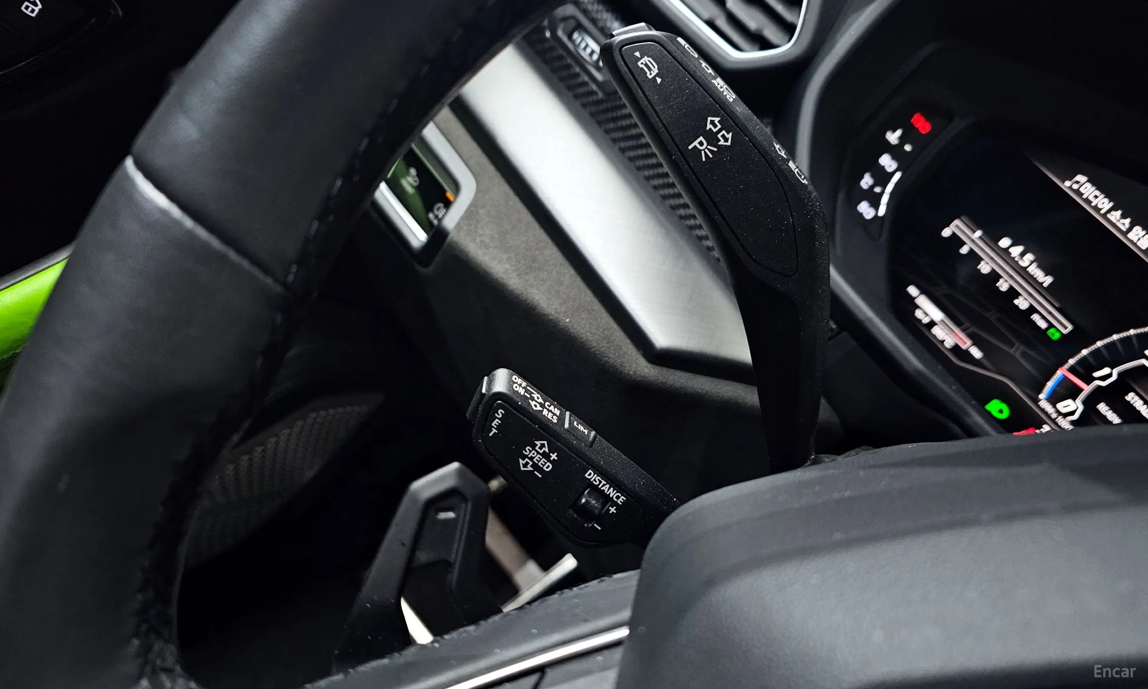 Lamborghini Urus превью 18