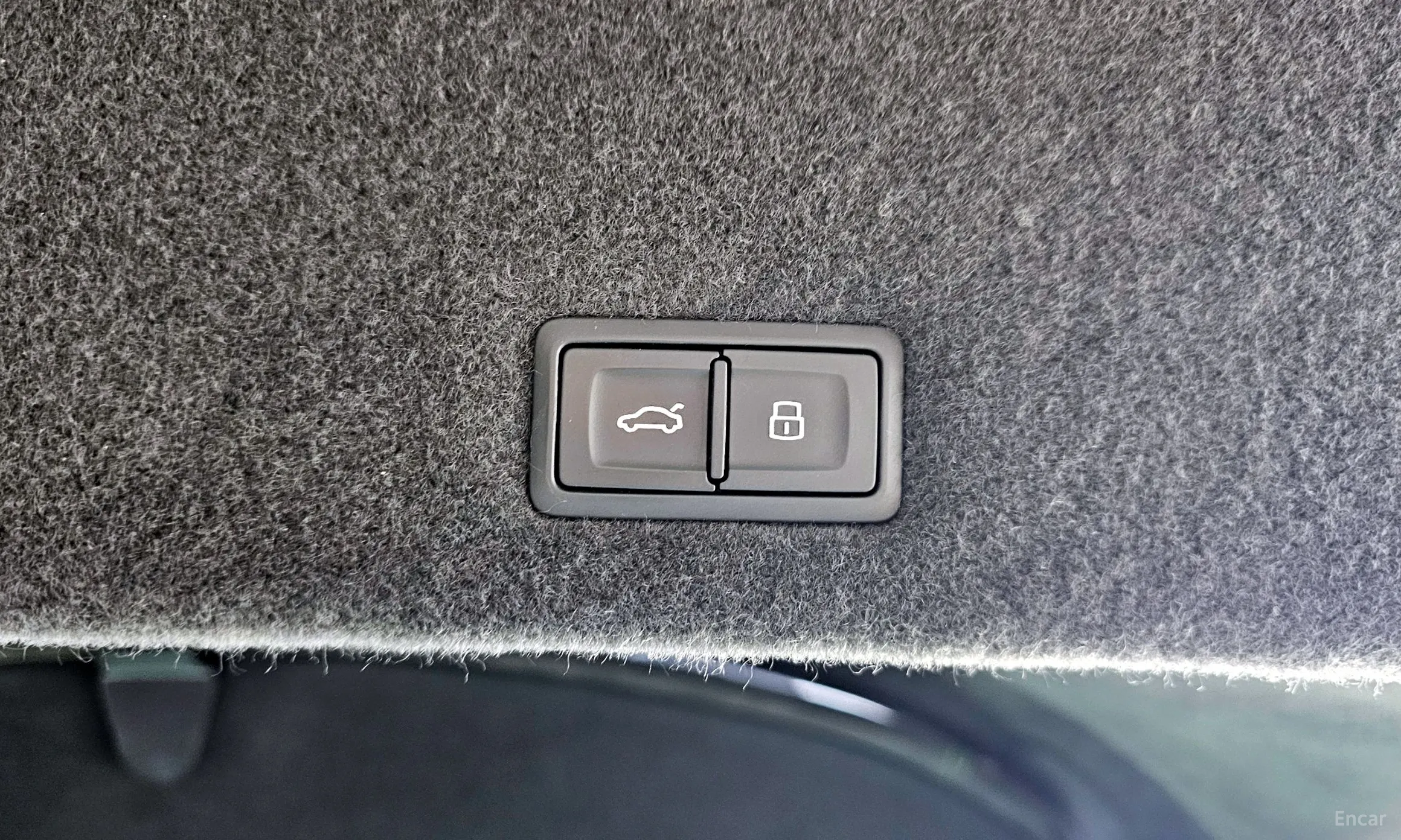 Lamborghini Urus превью 20