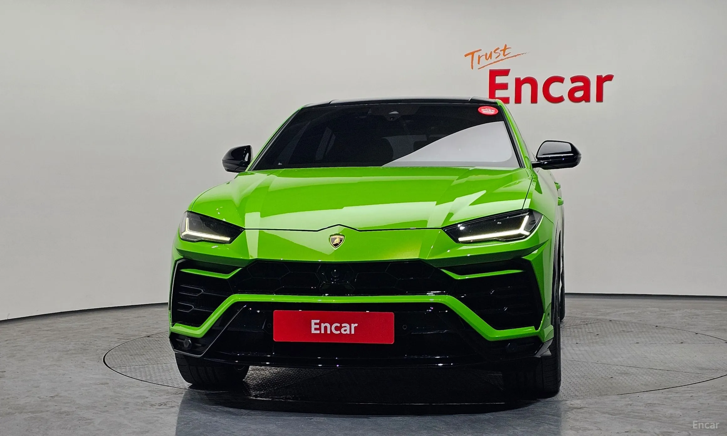 Lamborghini Urus превью 3