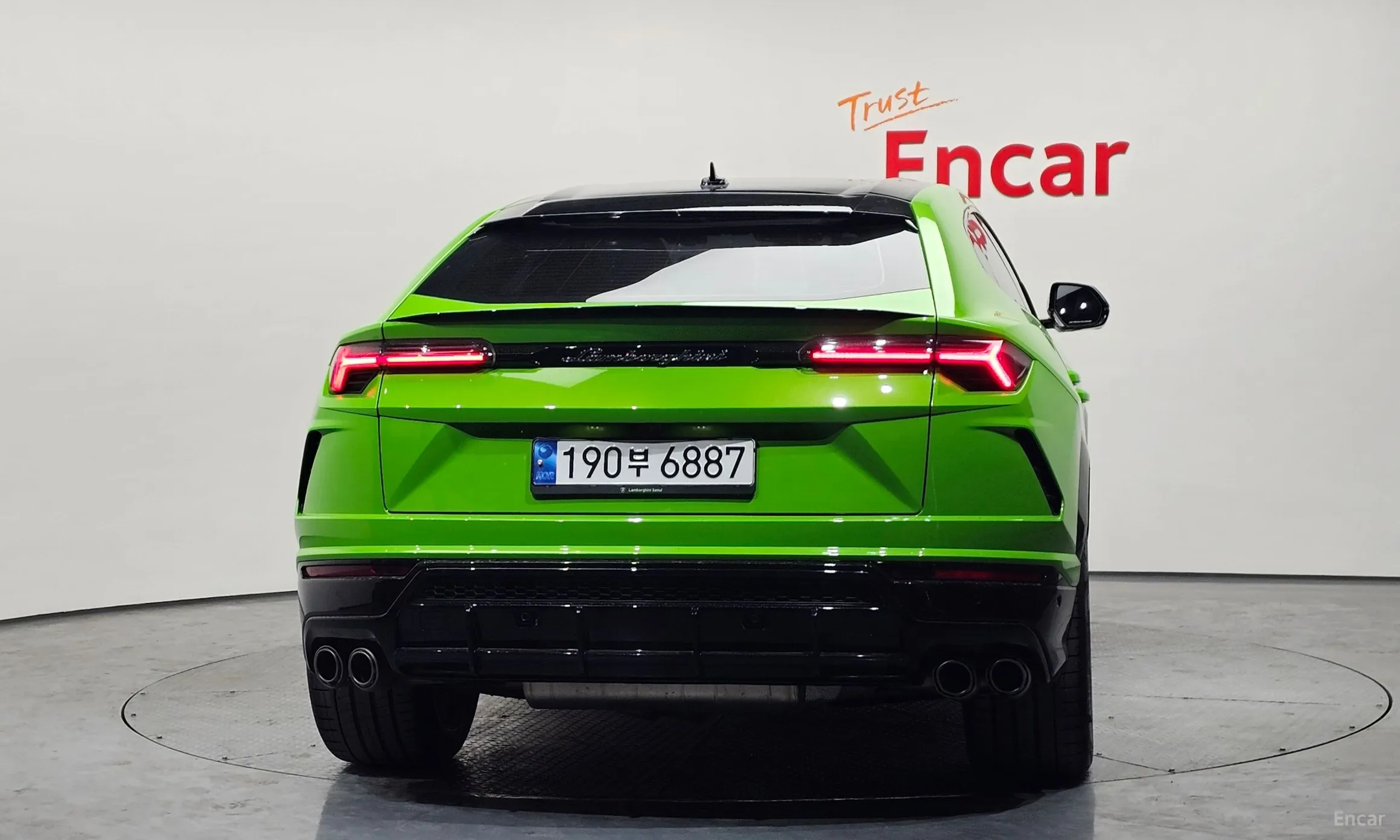 Lamborghini Urus превью 4