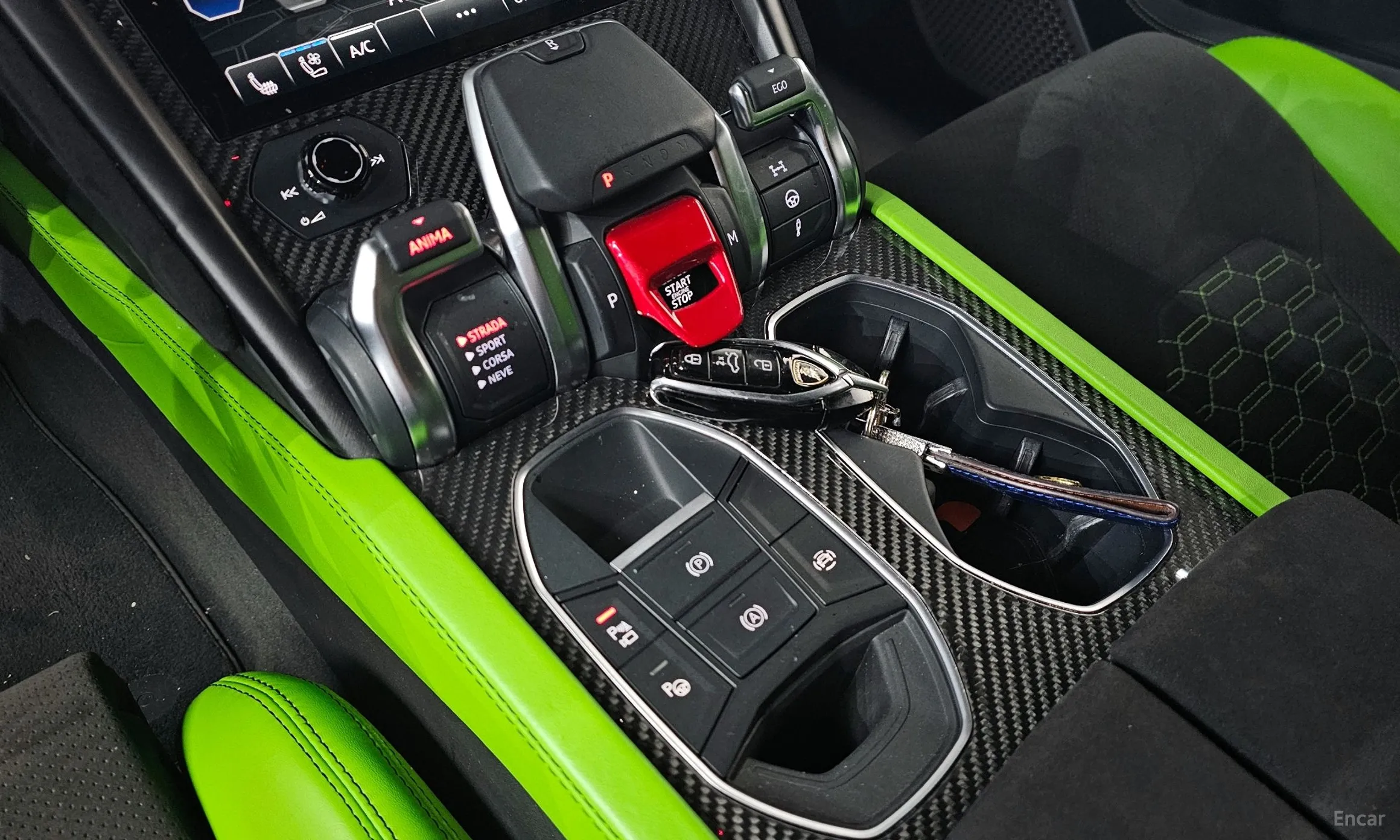 Lamborghini Urus превью 9