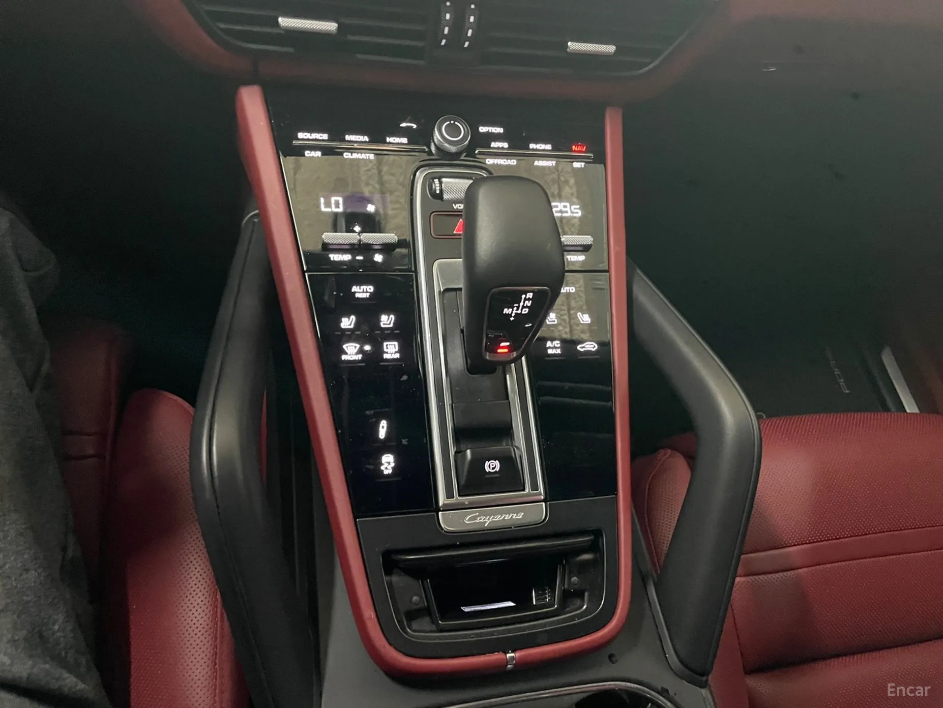 Porsche Cayenne (PO536) превью 11