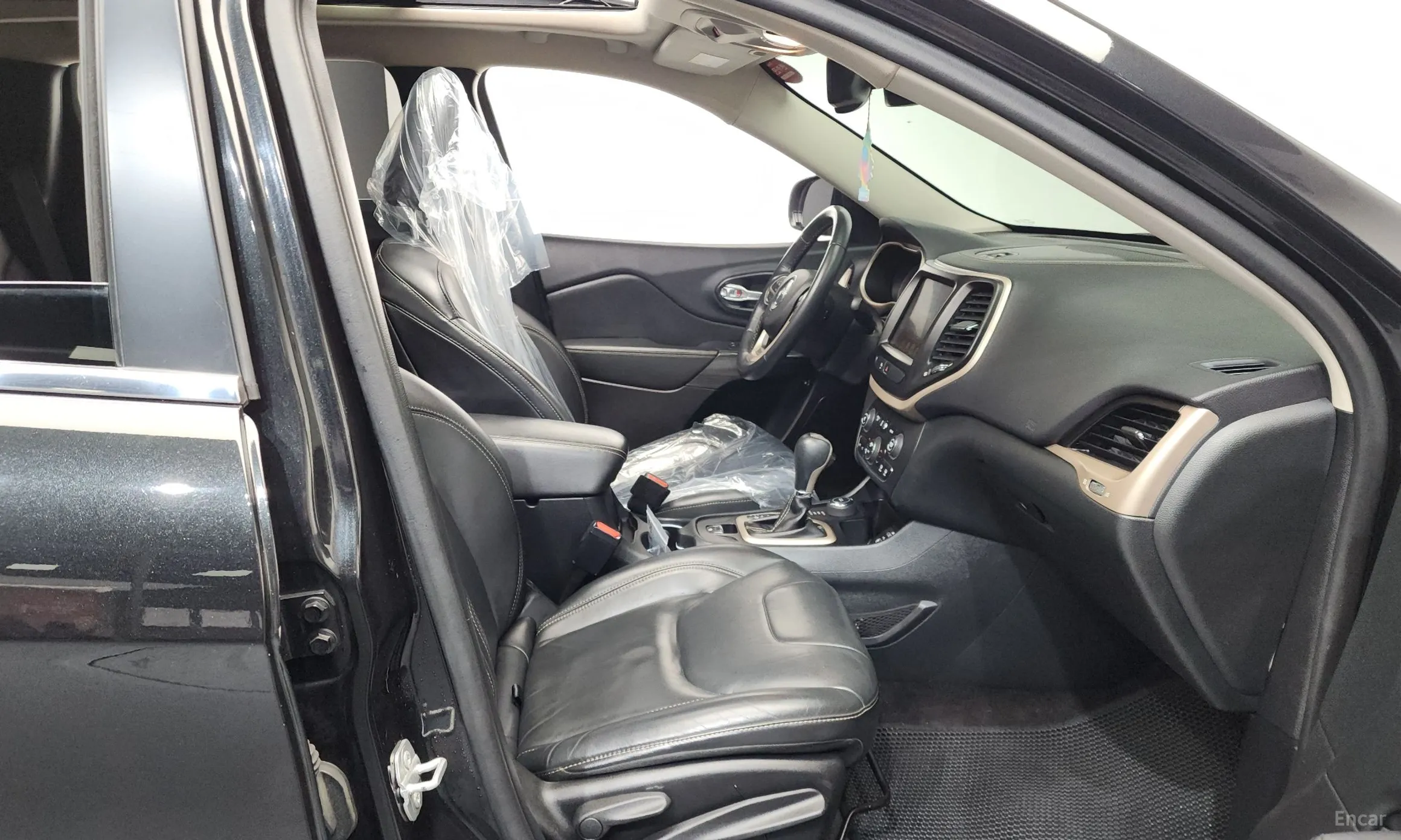 Jeep Cherokee (KL) превью 11