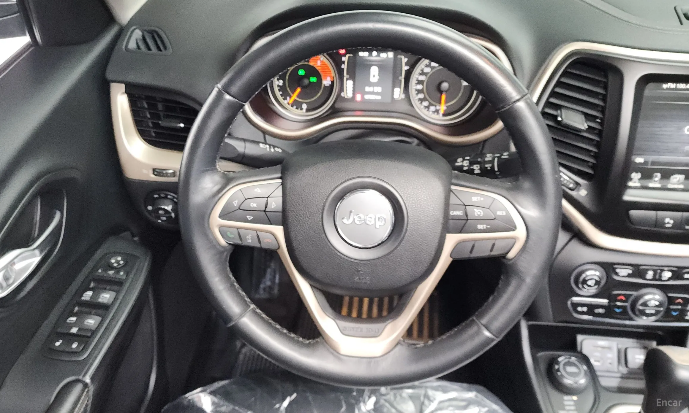 Jeep Cherokee (KL) превью 13