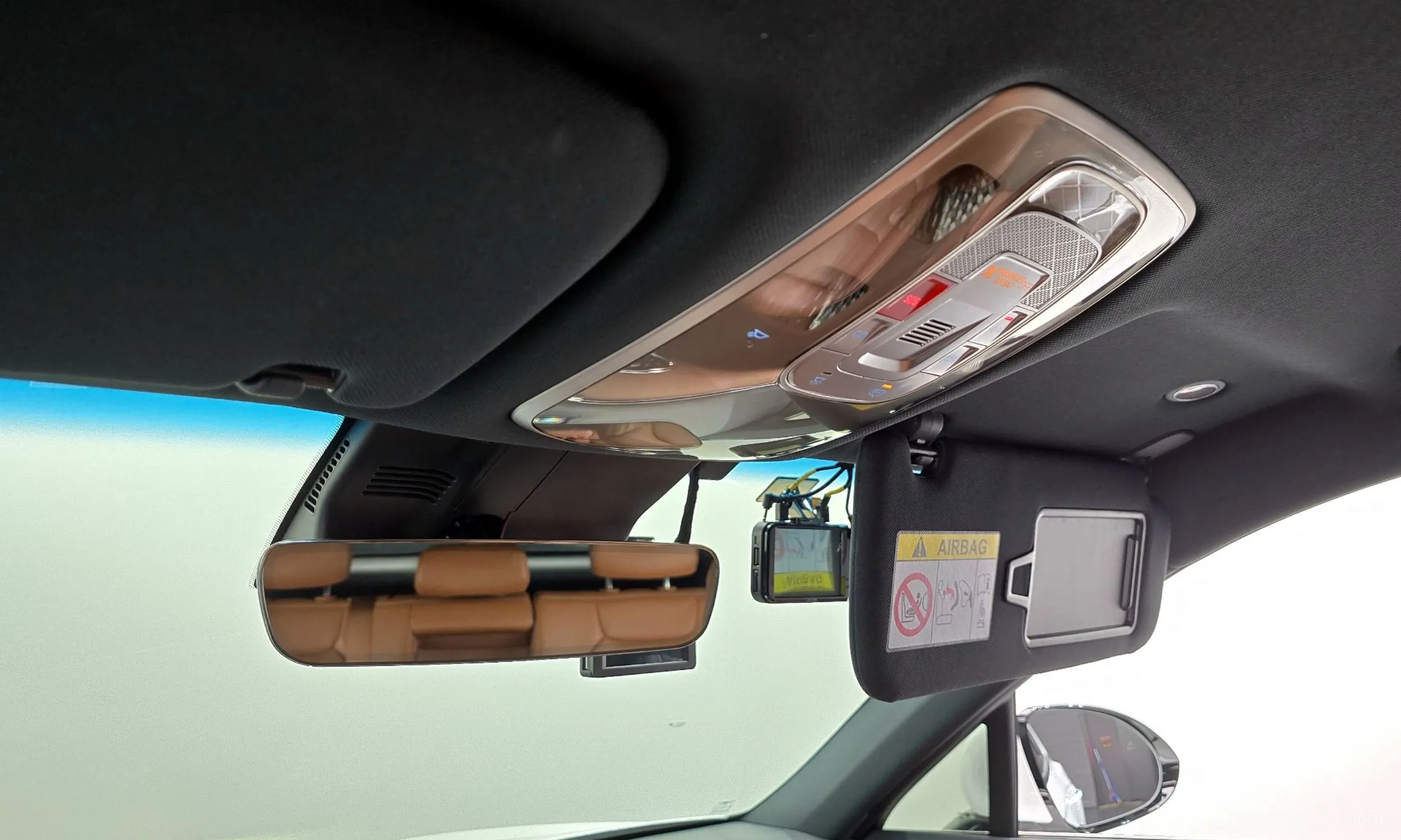 Genesis GV70 превью 18