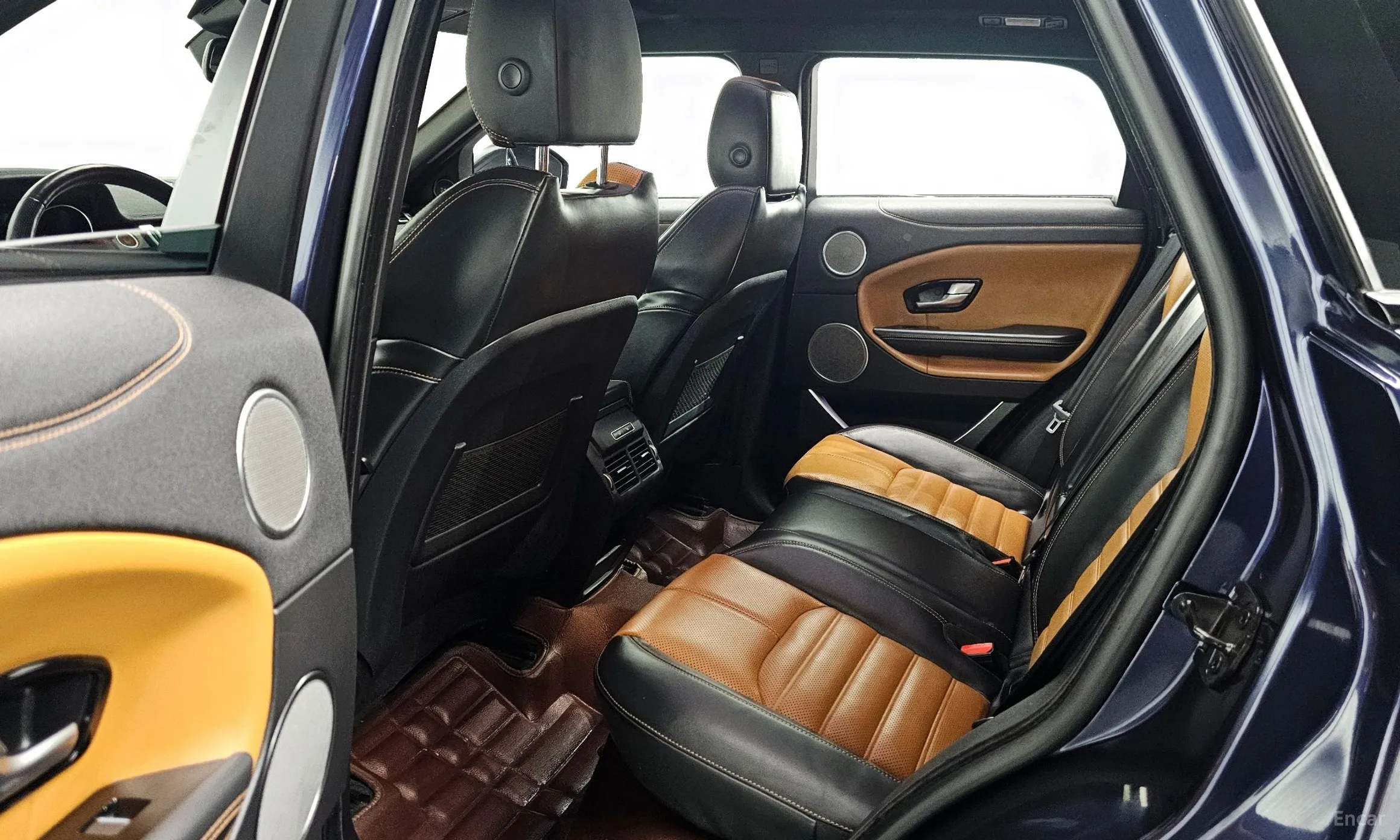 Land Rover Range Rover Evoque превью 12