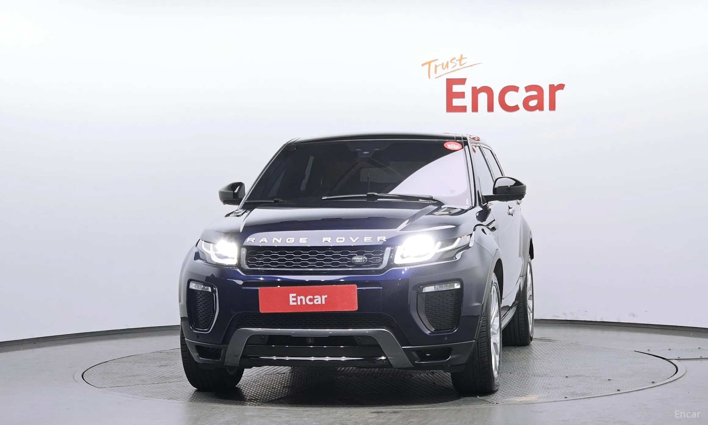 Land Rover Range Rover Evoque превью 3