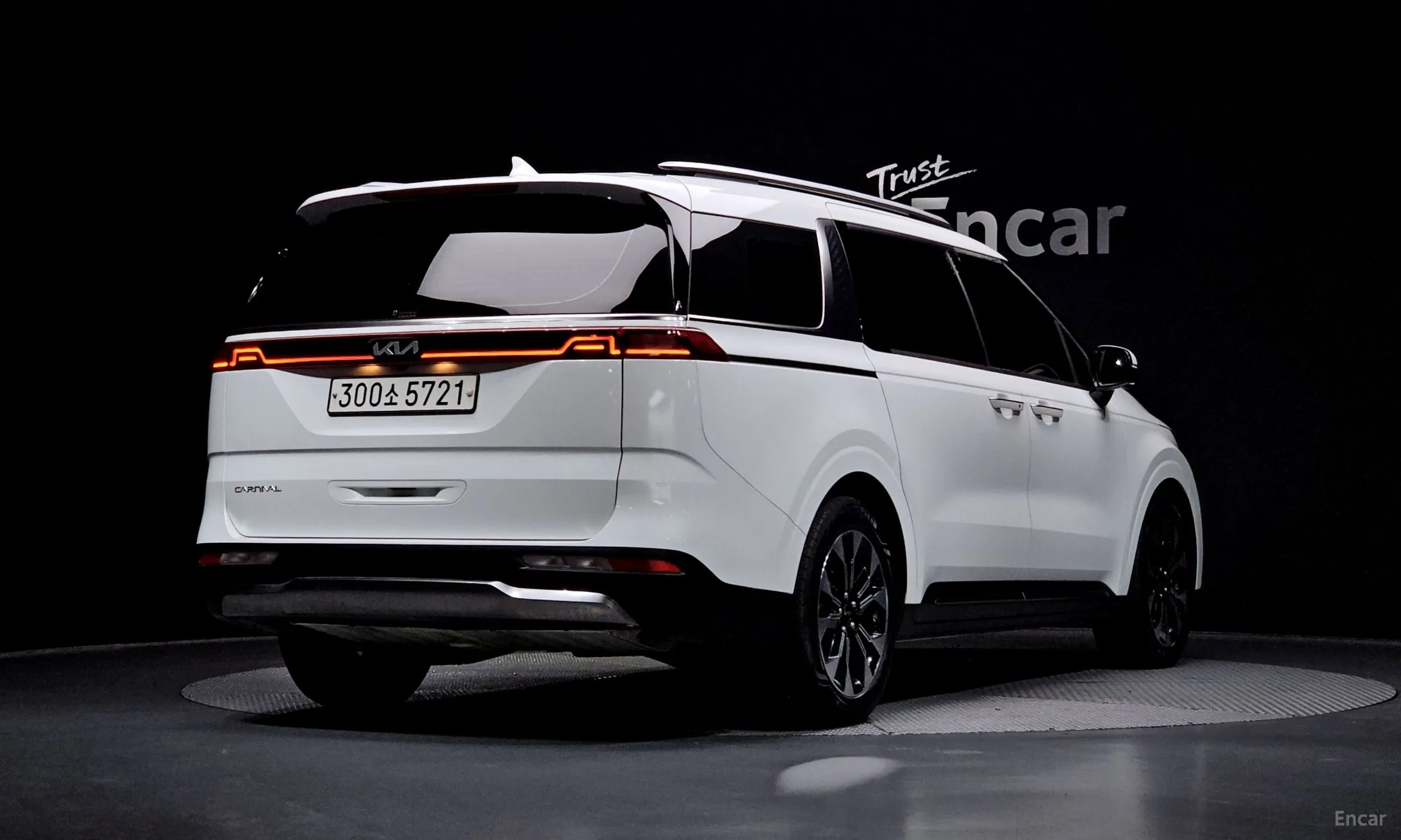 Kia Carnival Gen 4 превью 2