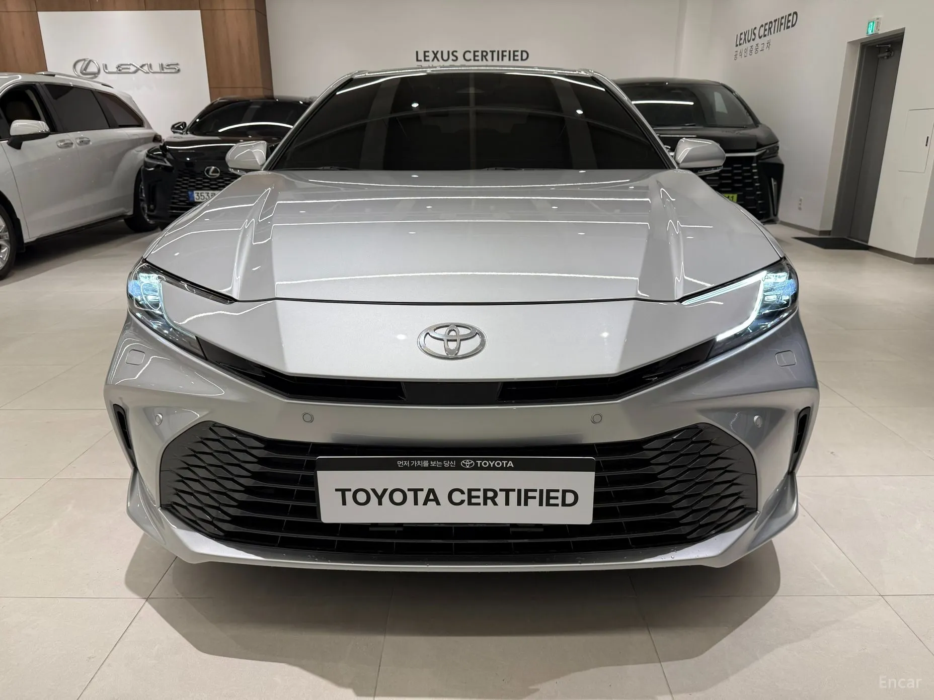 Toyota Camry (XV80) превью 3