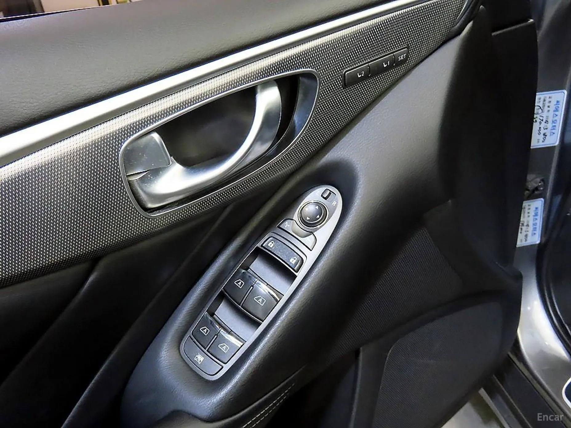 Infiniti Q50 превью 13