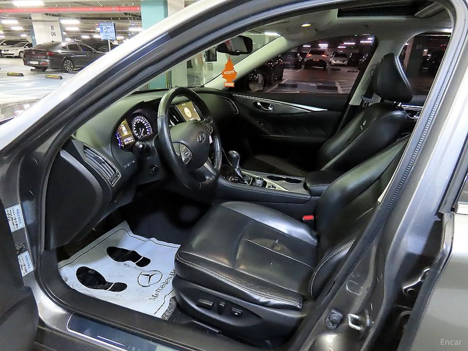 Infiniti Q50 превью 19
