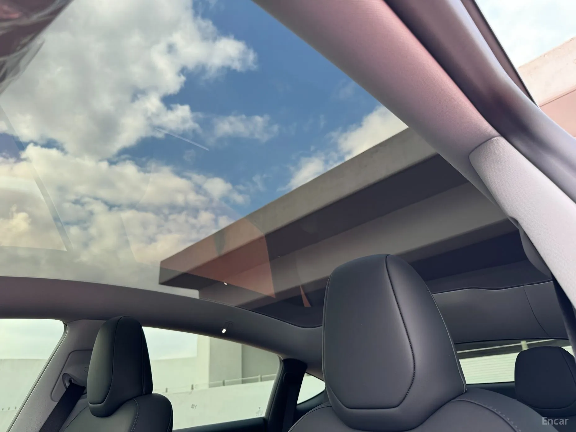 Tesla Model Y превью 12