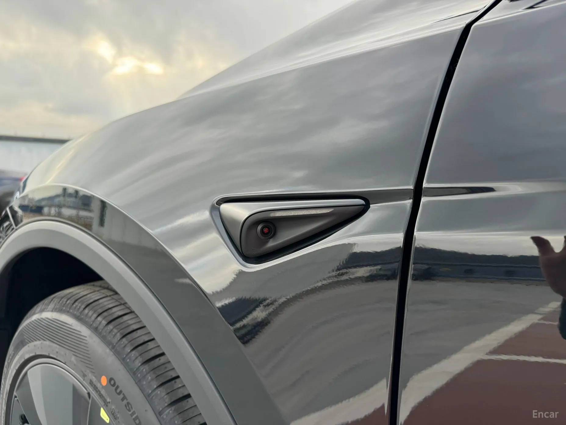 Tesla Model Y превью 15