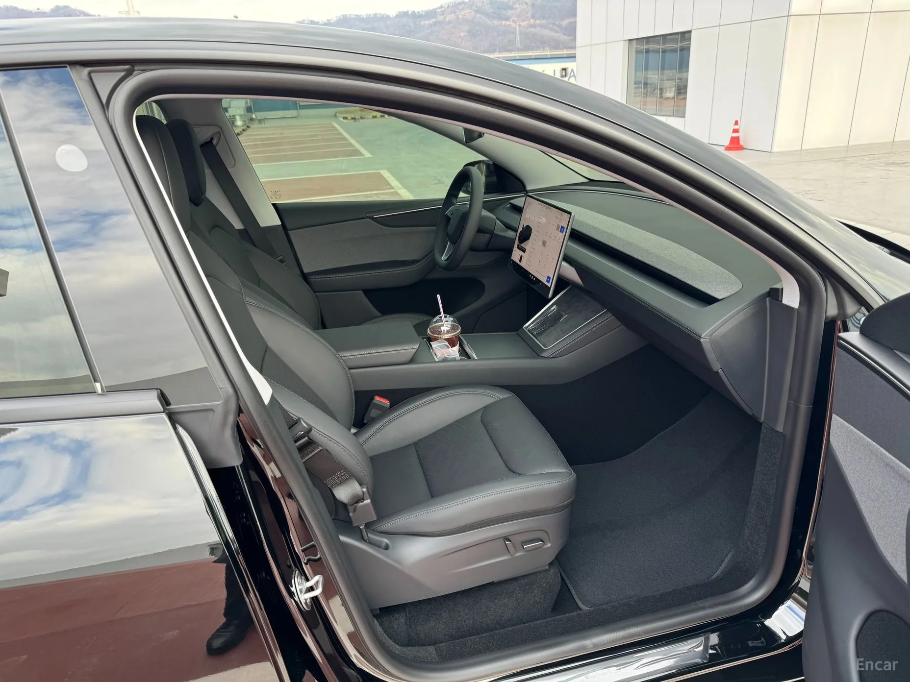 Tesla Model Y превью 9
