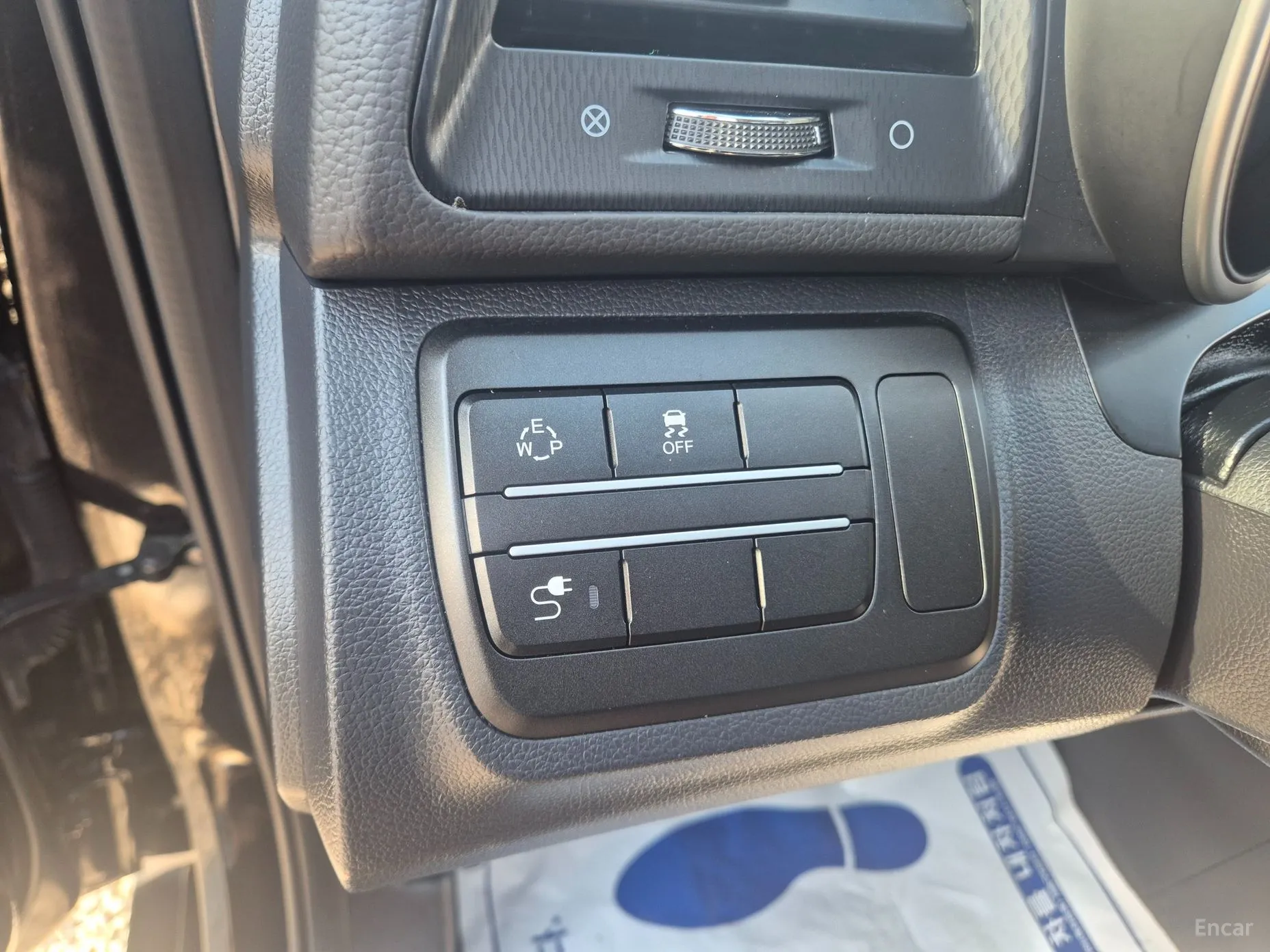 KG Mobility (SsangYong) Tivoli Air превью 12