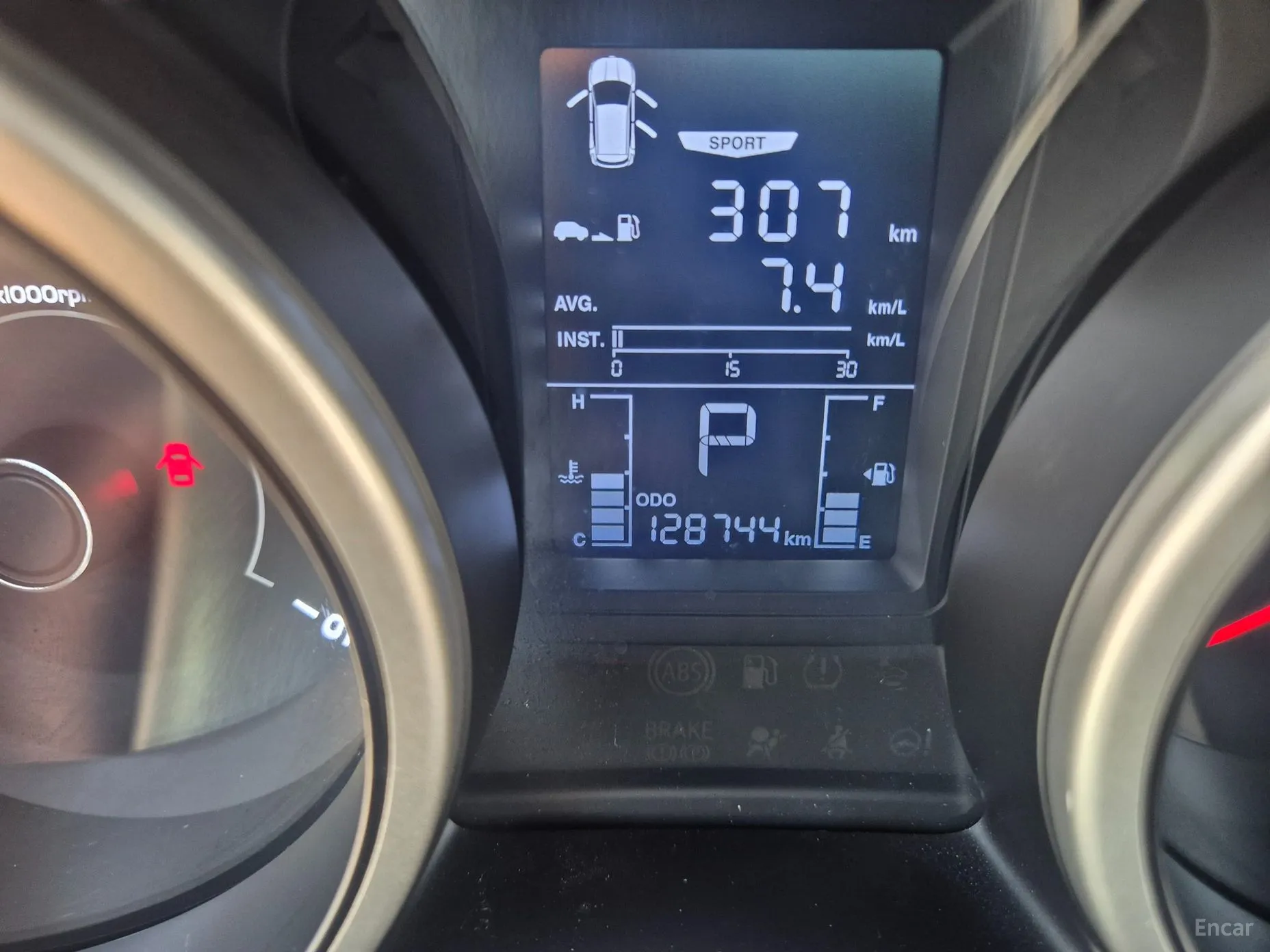 KG Mobility (SsangYong) Tivoli Air превью 14