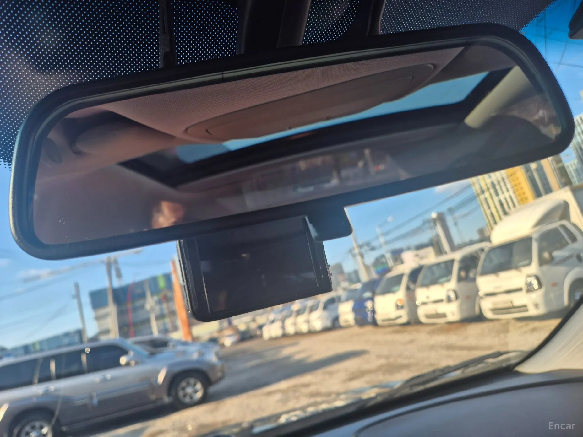KG Mobility (SsangYong) Tivoli Air превью 16