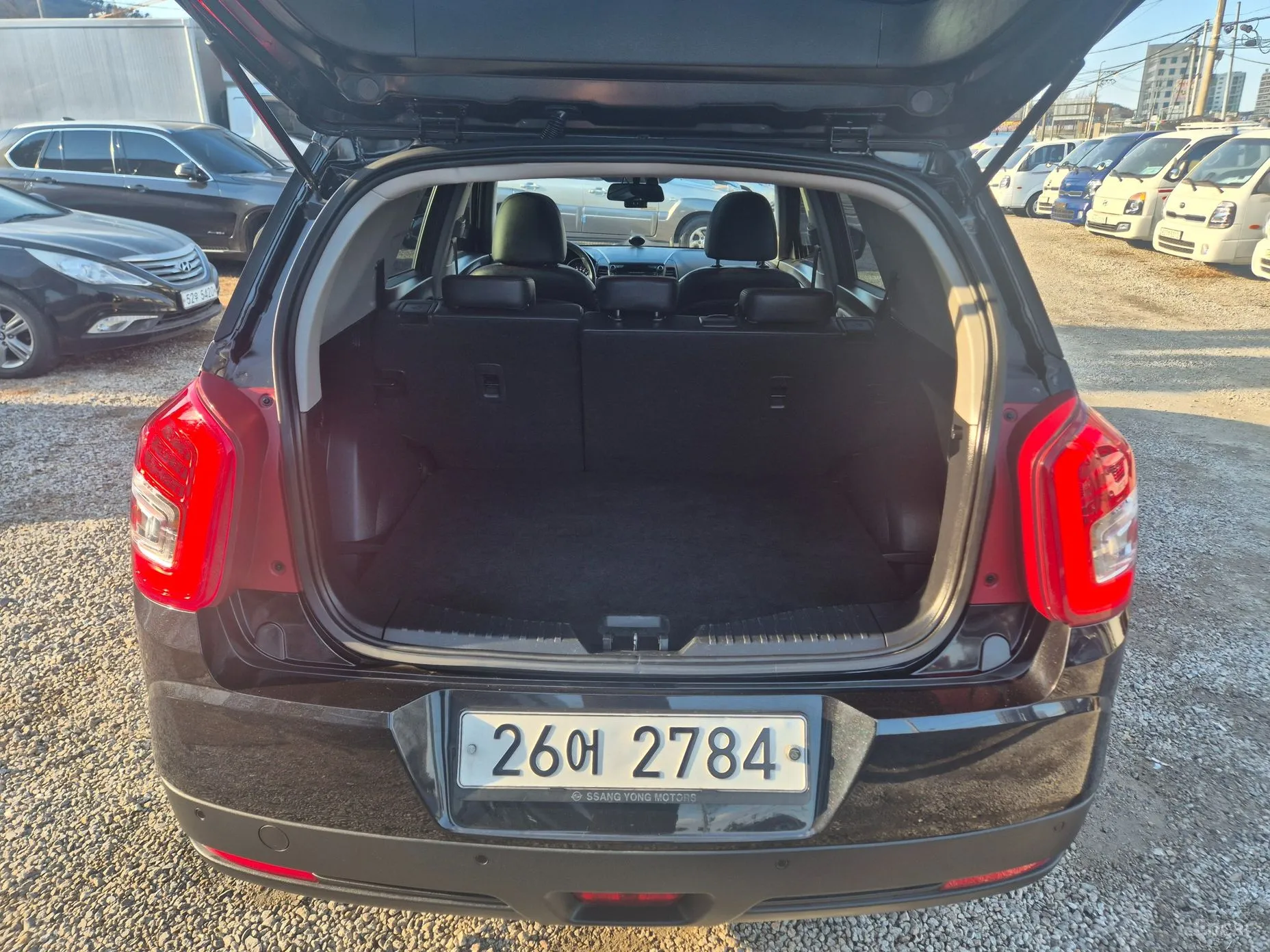 KG Mobility (SsangYong) Tivoli Air превью 5