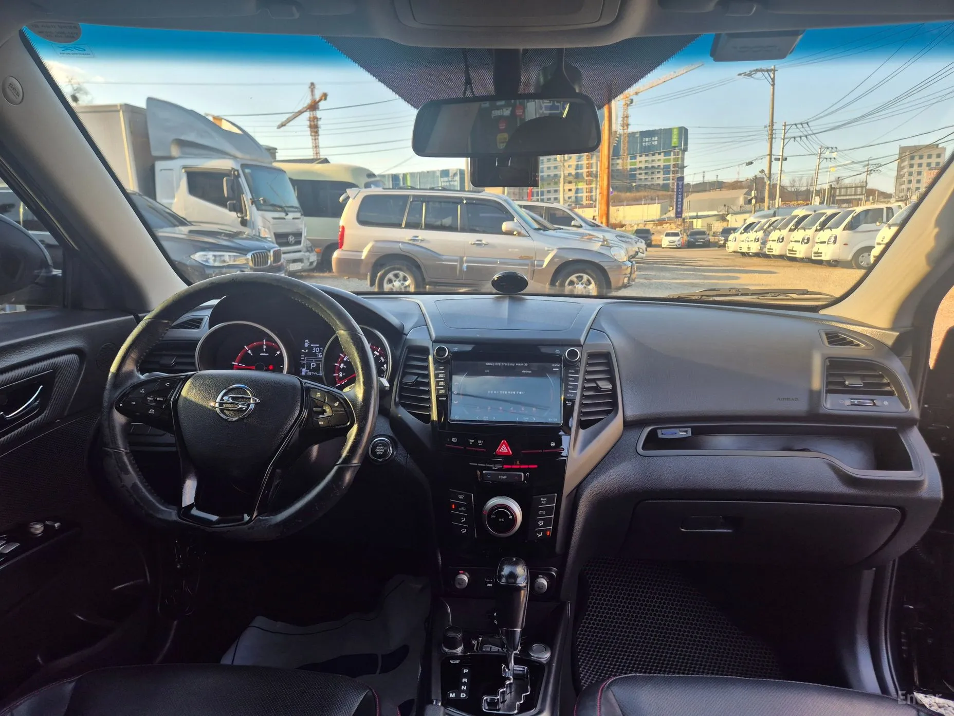 KG Mobility (SsangYong) Tivoli Air превью 8