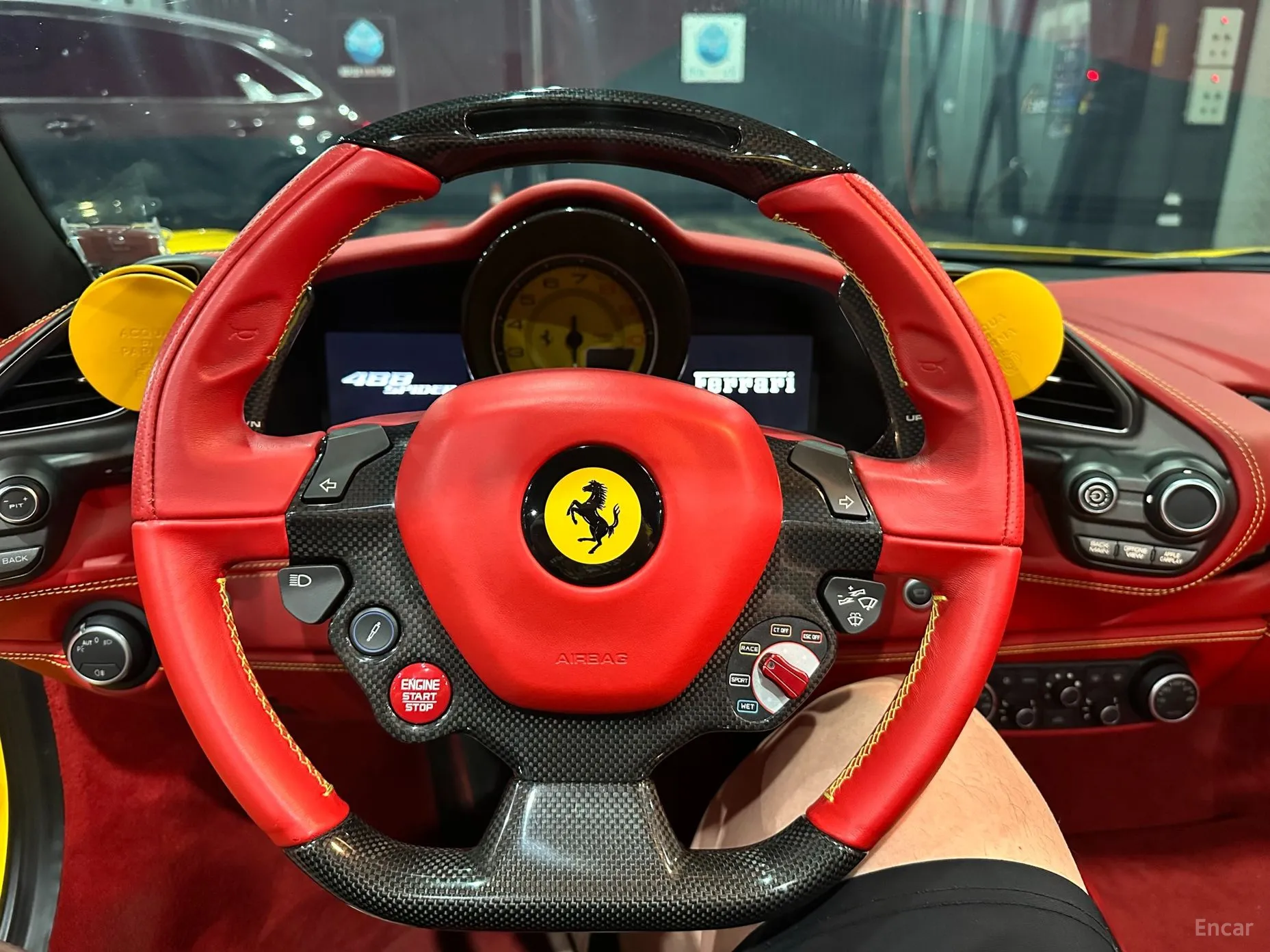 Ferrari 488 Spider превью 12