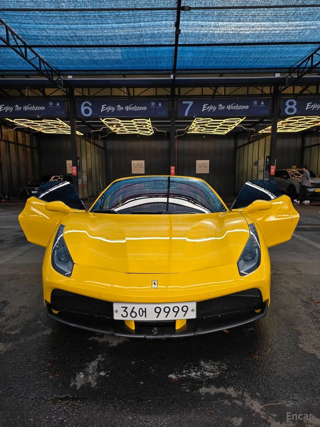 Ferrari 488 Spider превью 2