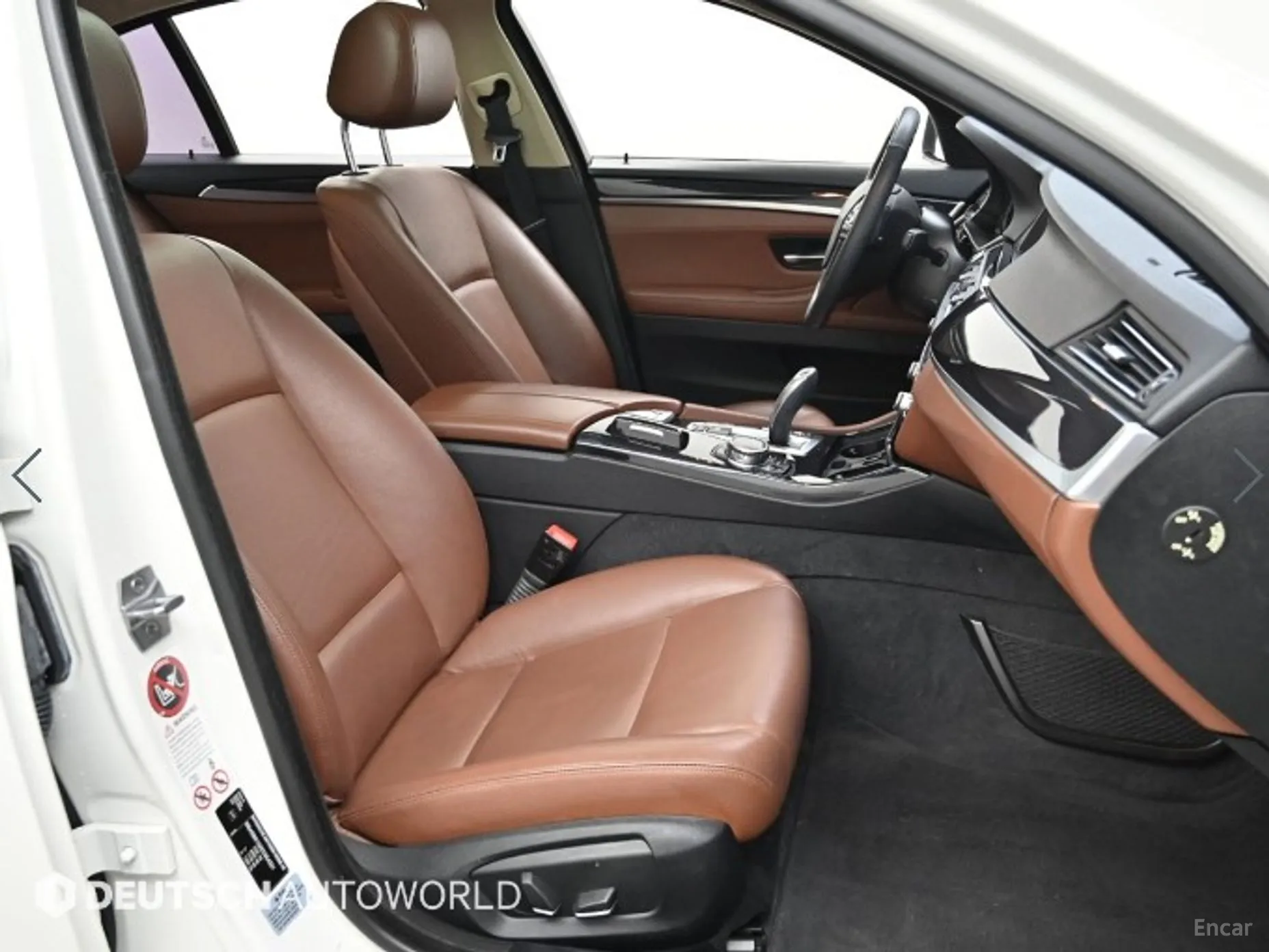 BMW 5 Series (F10) превью 10