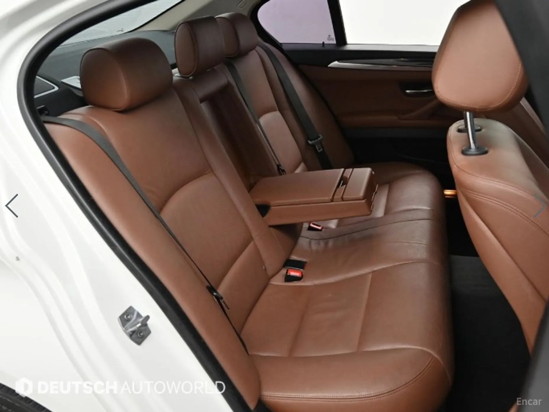 BMW 5 Series (F10) превью 12