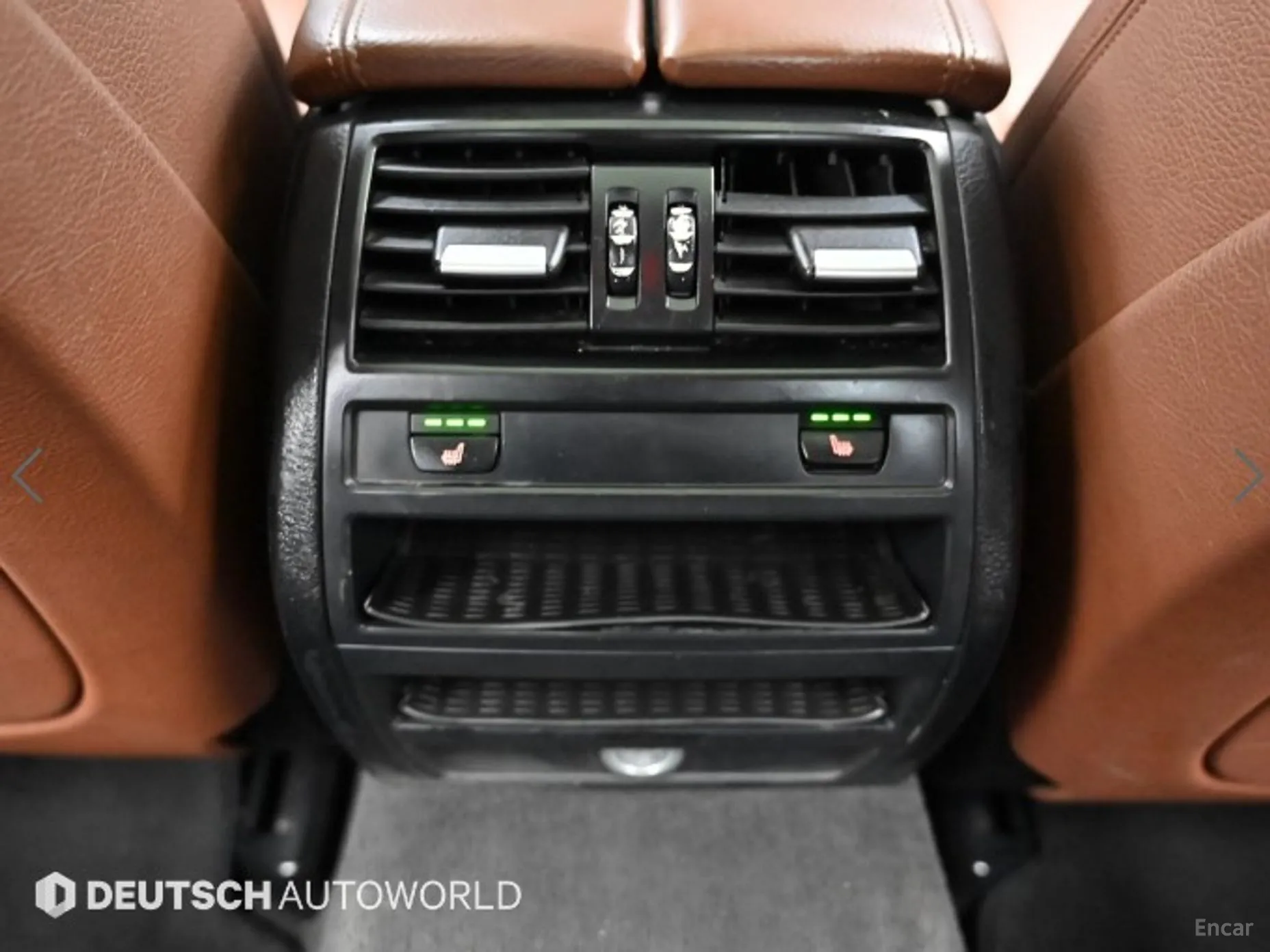 BMW 5 Series (F10) превью 17
