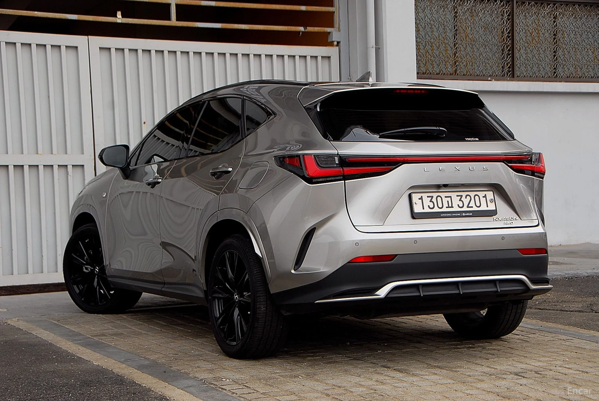 Lexus NX450h + 2nd Gen превью 8