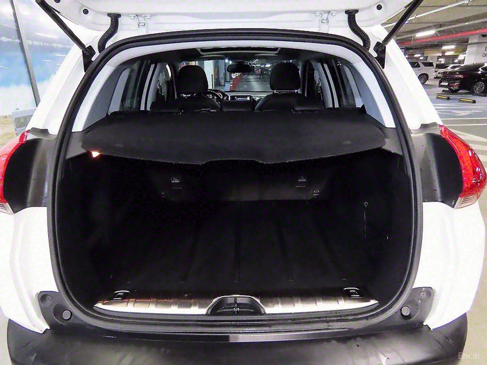 Peugeot 2008. превью 17