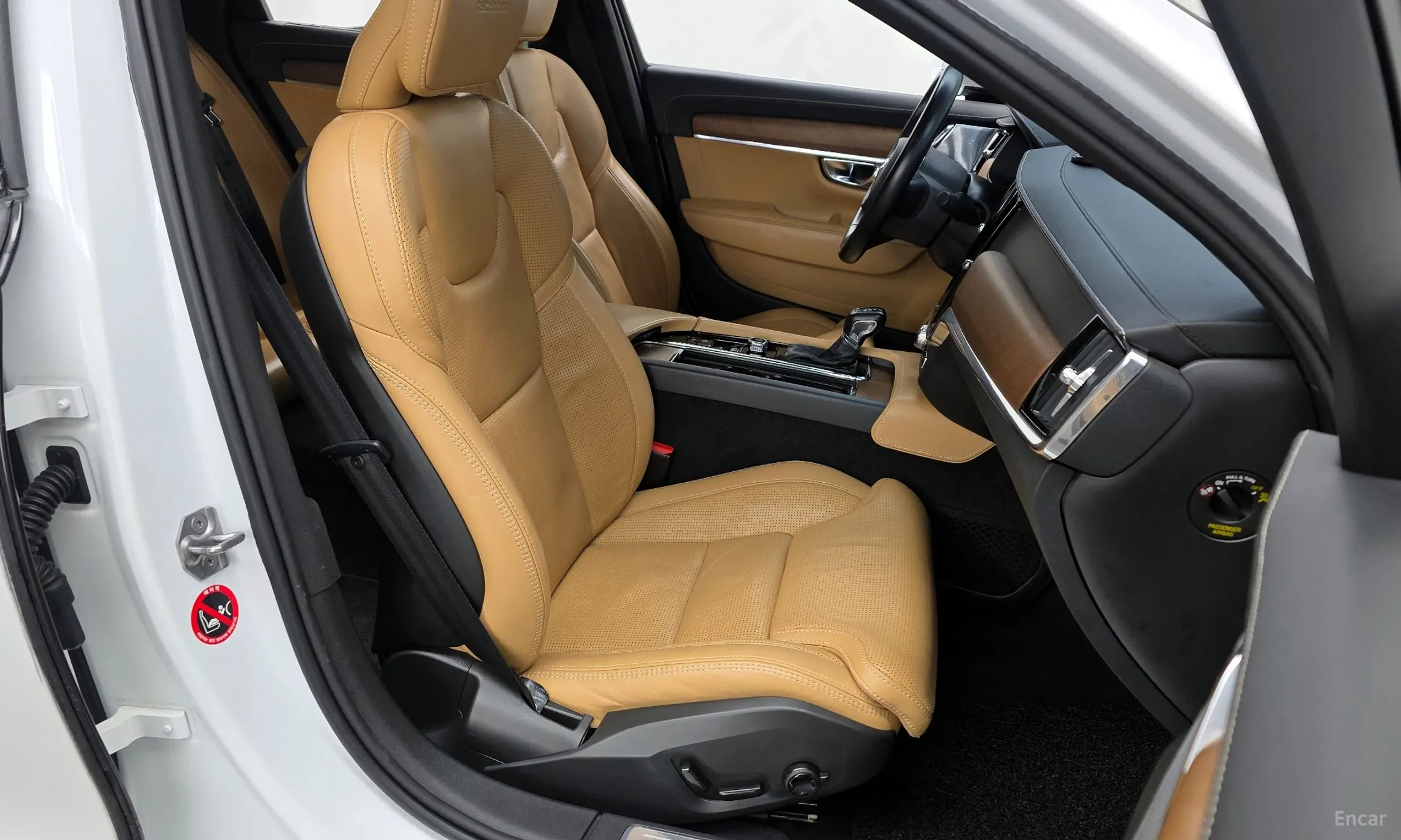 Volvo S90 превью 11