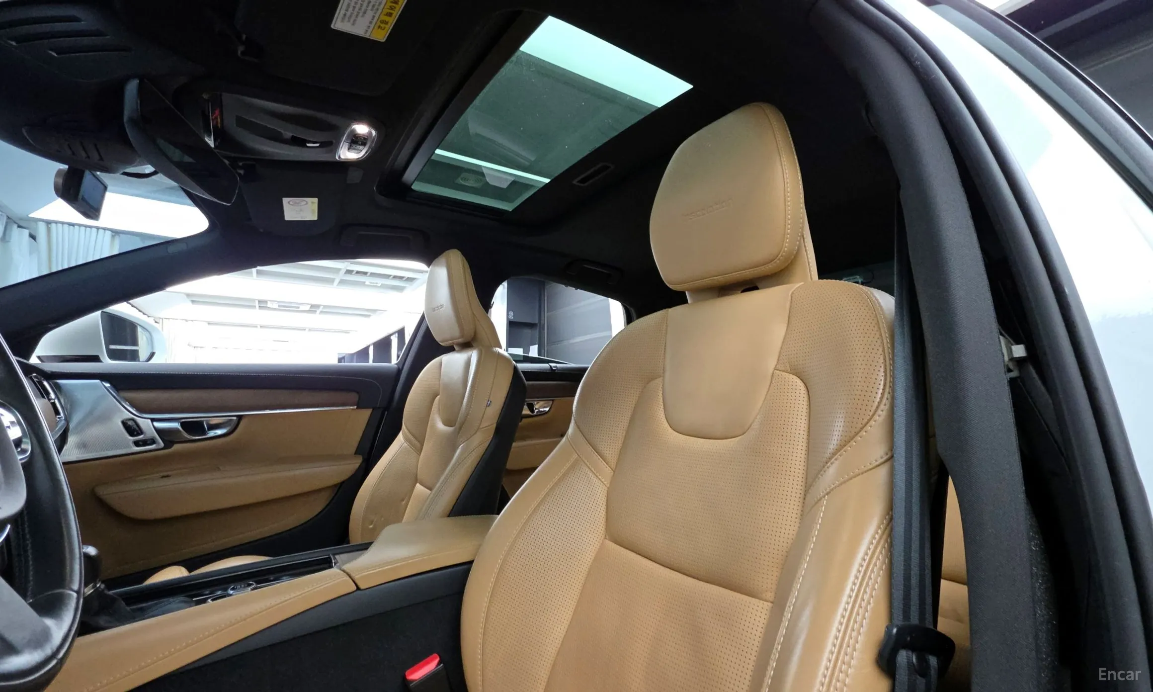 Volvo S90 превью 19