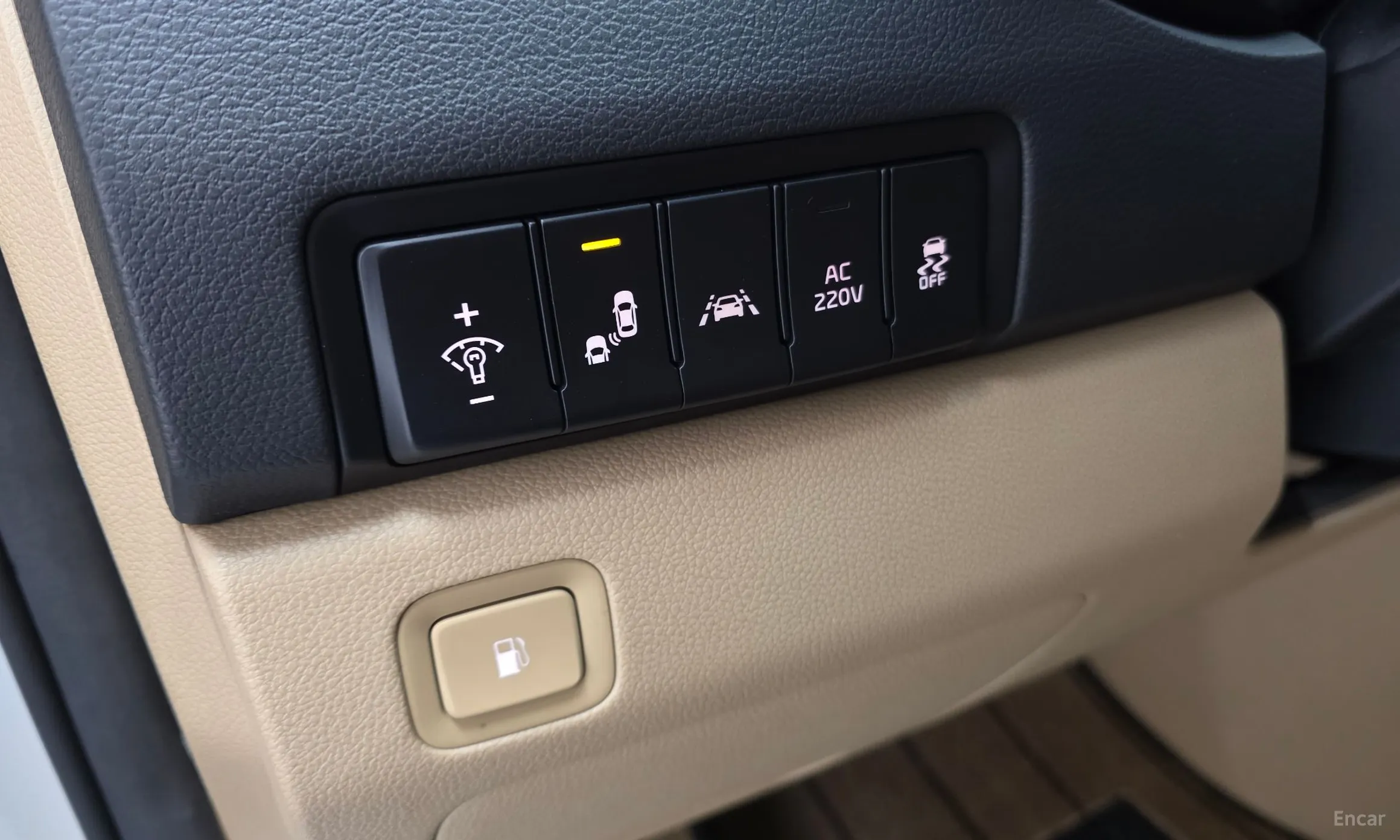 Kia Carnival превью 16