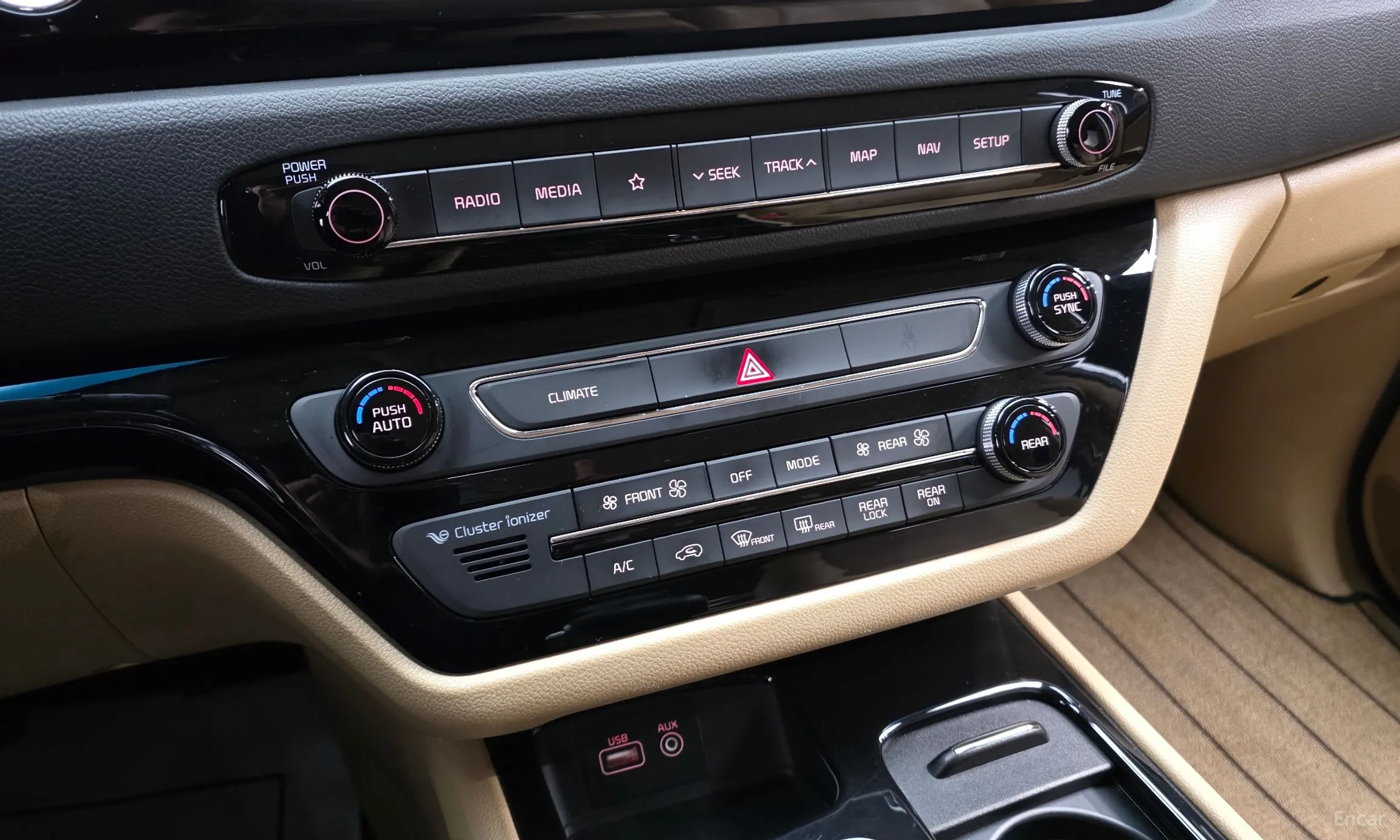 Kia Carnival превью 17