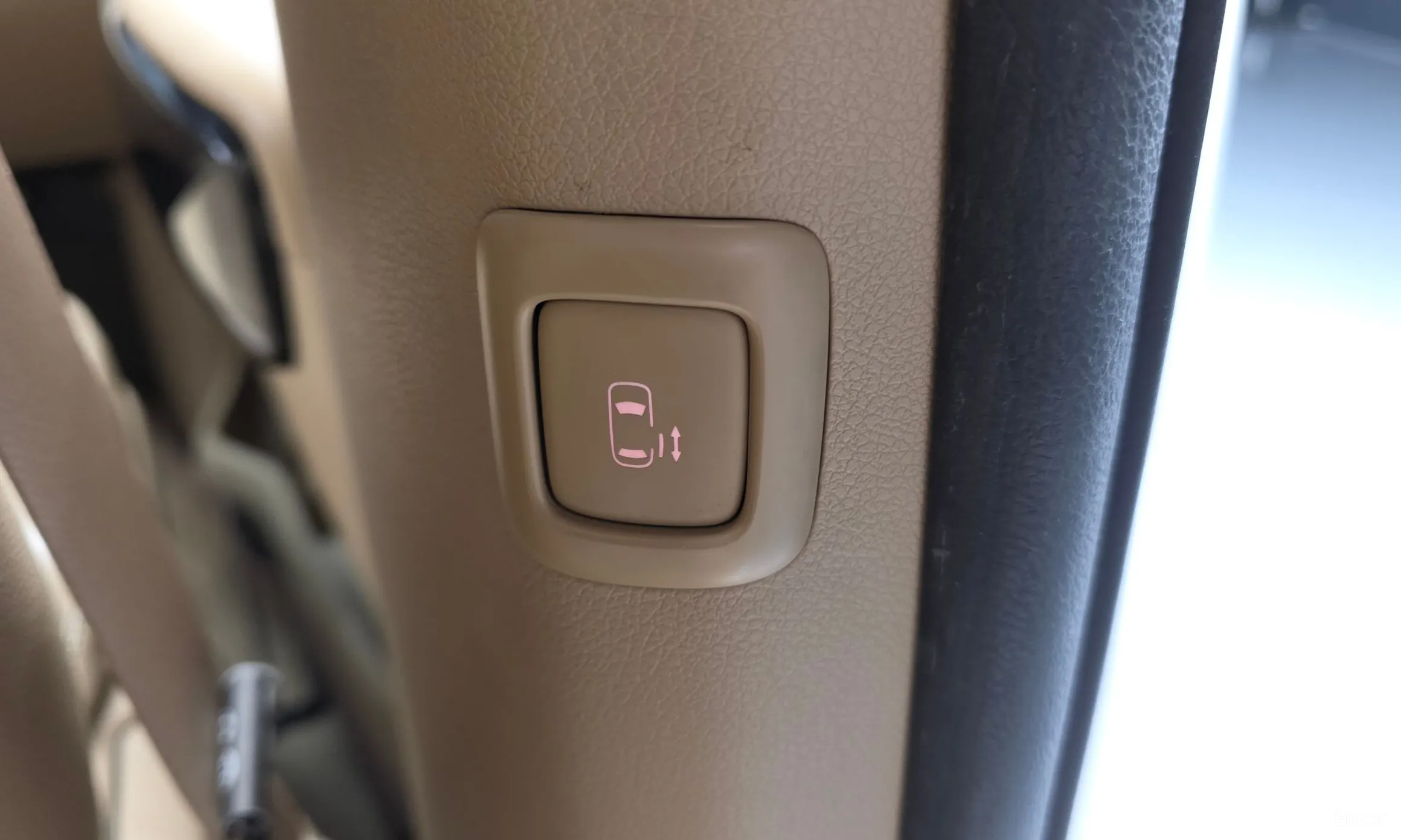Kia Carnival превью 18