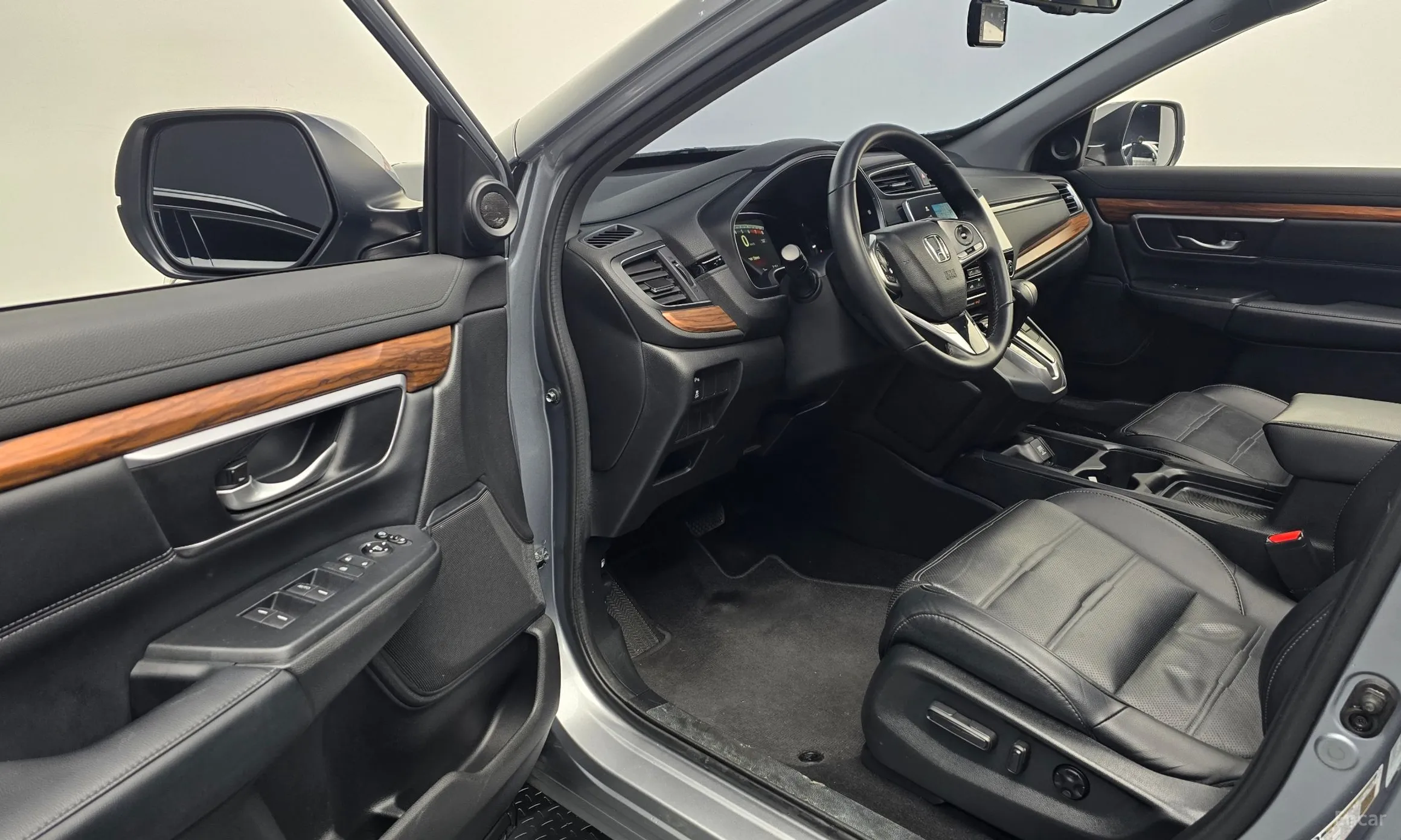 Honda CR-V 5th generation превью 11